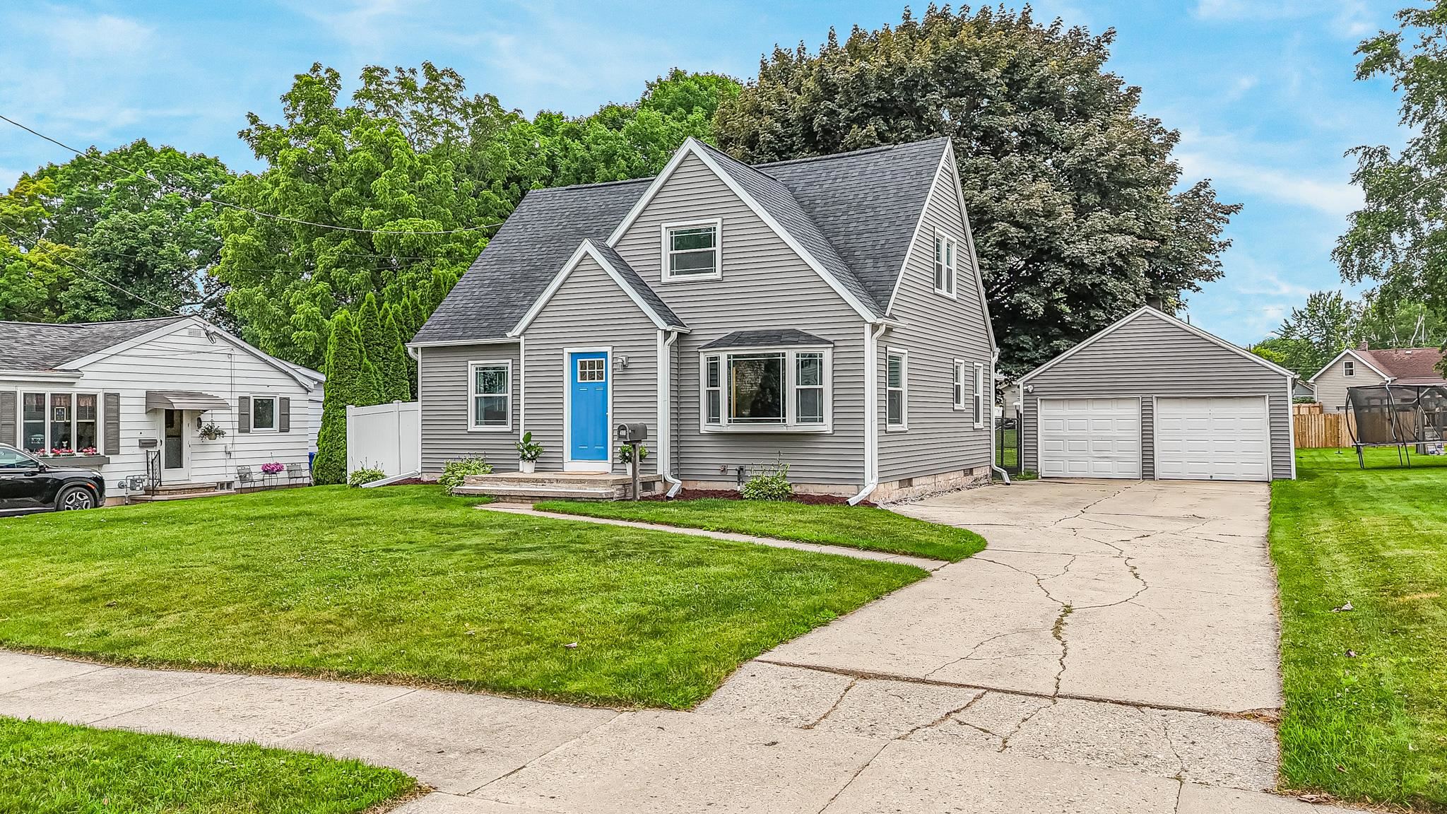 408 W LINCOLN Avenue property preview photograph