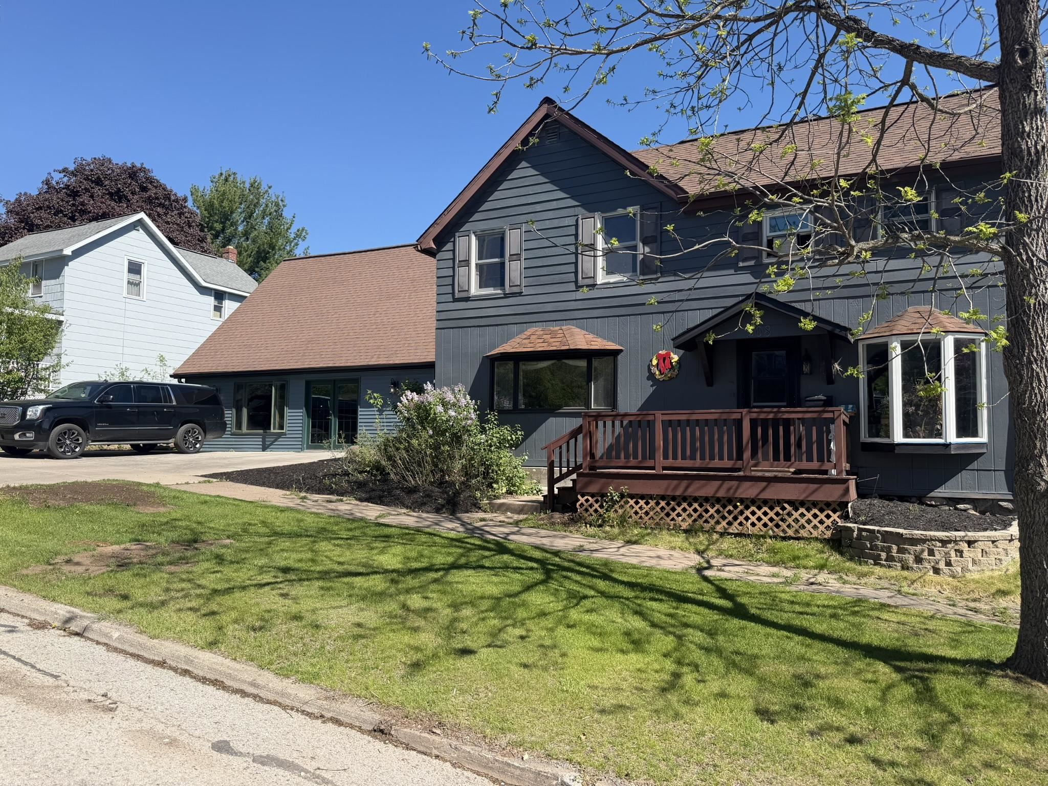 208 MICHIGAN Avenue property preview photograph