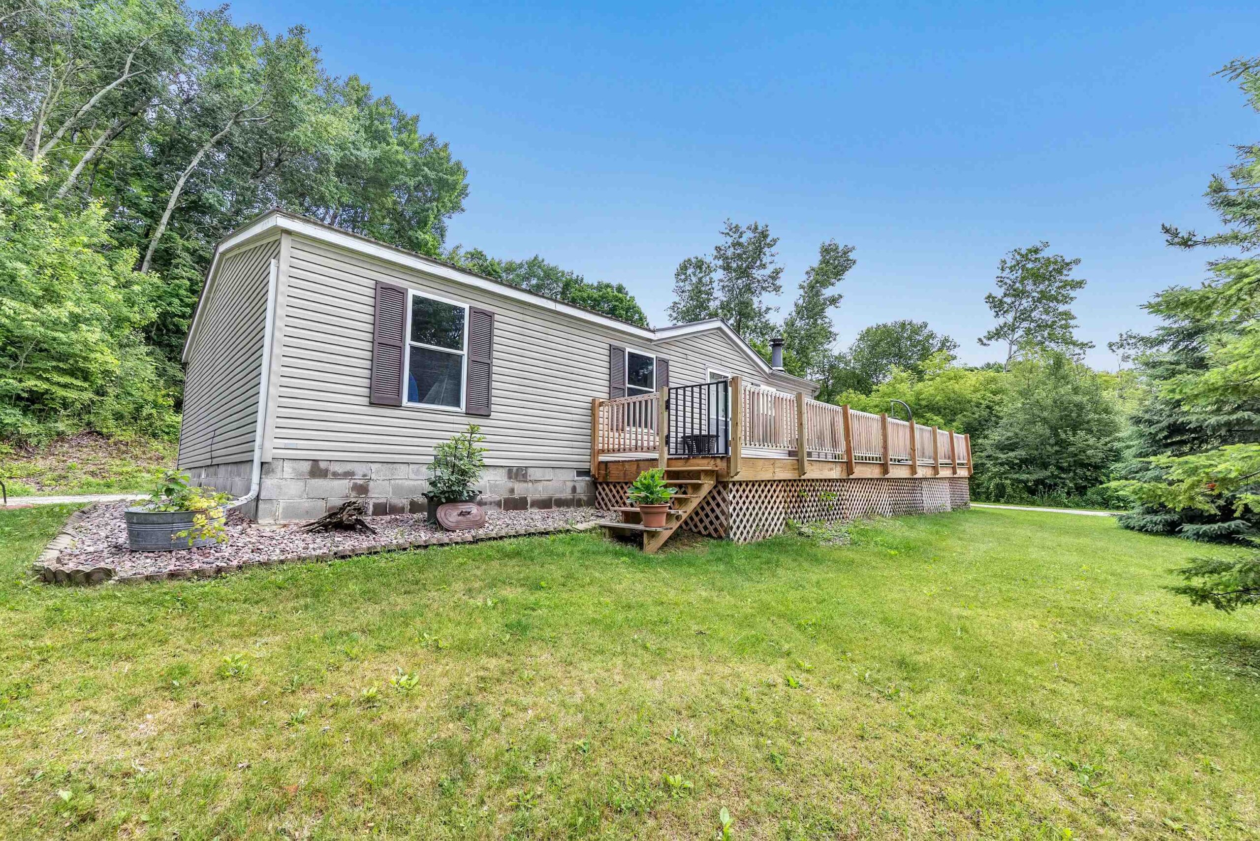 13118 ZANDER Road property preview photograph