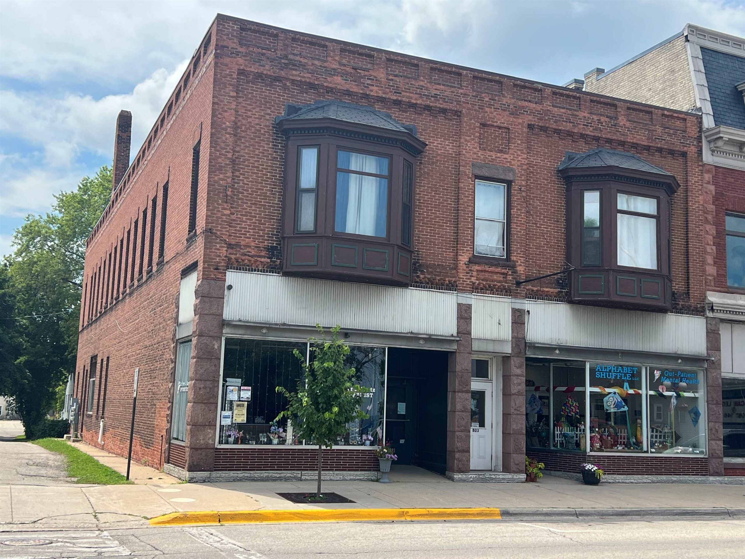 801 1ST Street property preview photograph