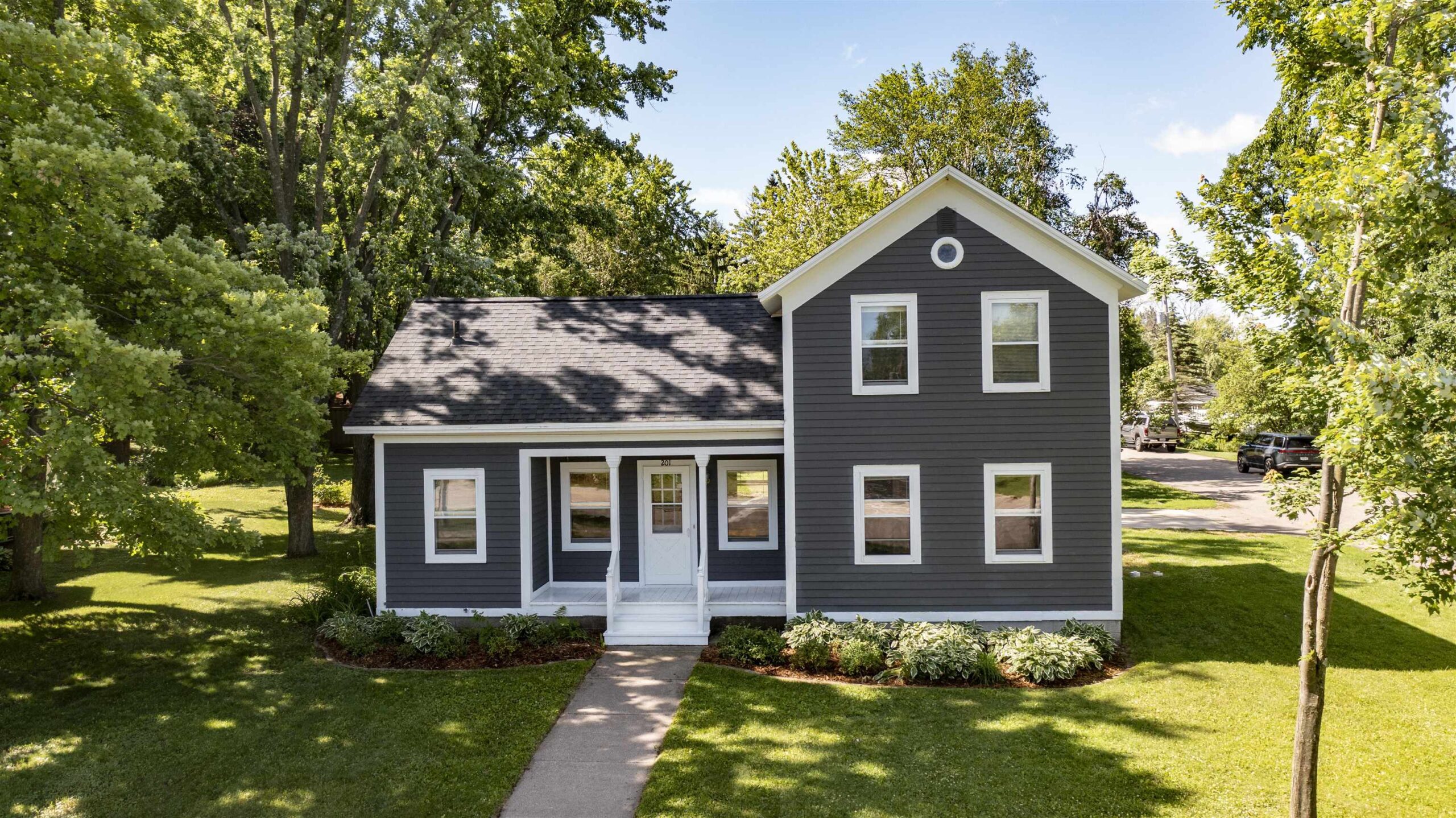 201 MILL Street property preview photograph