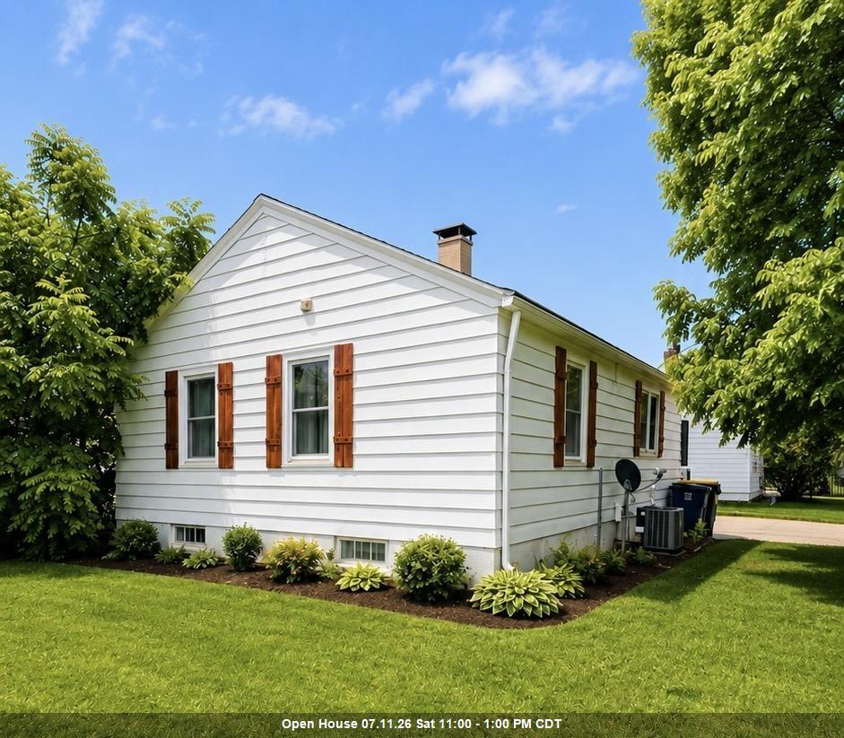 1201 LANGLADE Avenue property preview photograph