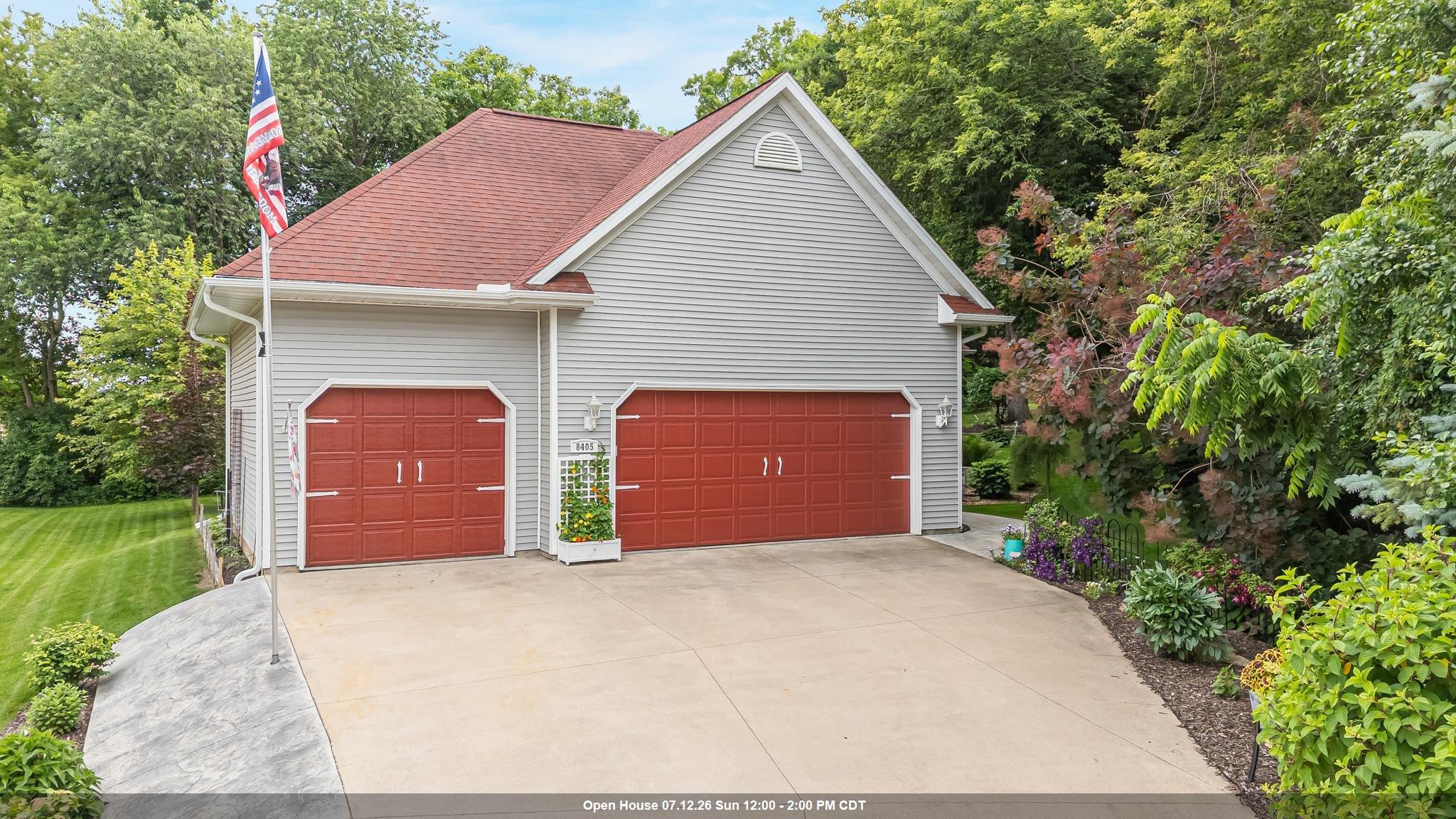 8405 RIDGEVIEW Court property preview photograph