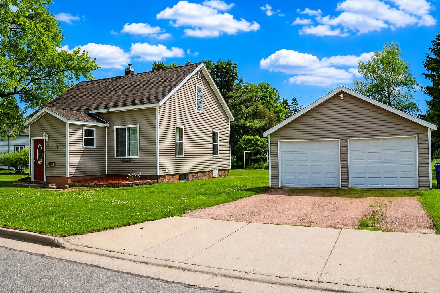 304 N THOMAS Street property preview photograph