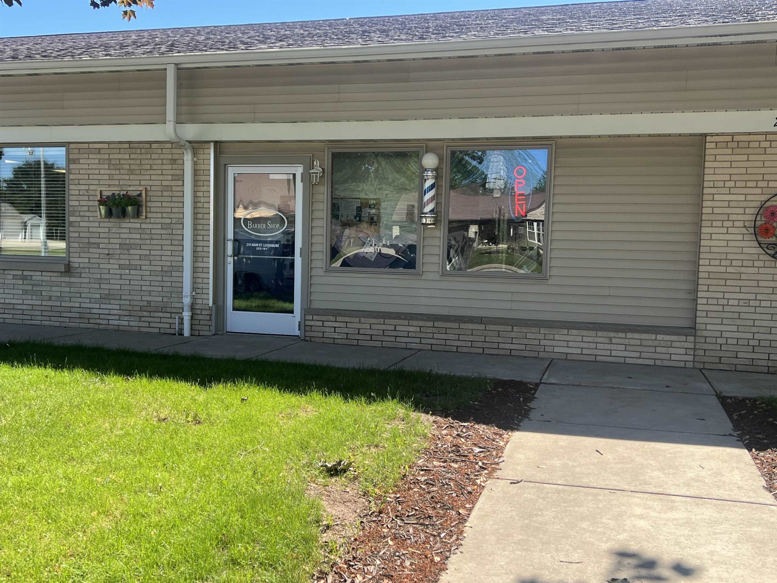 210 MAIN Street property preview photograph