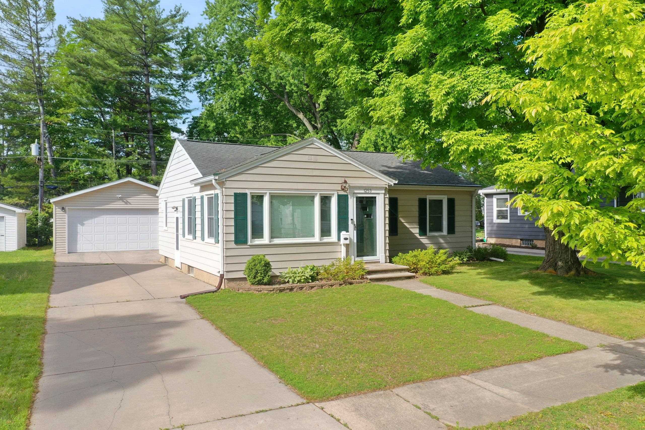 1253 MARIAN Lane property preview photograph