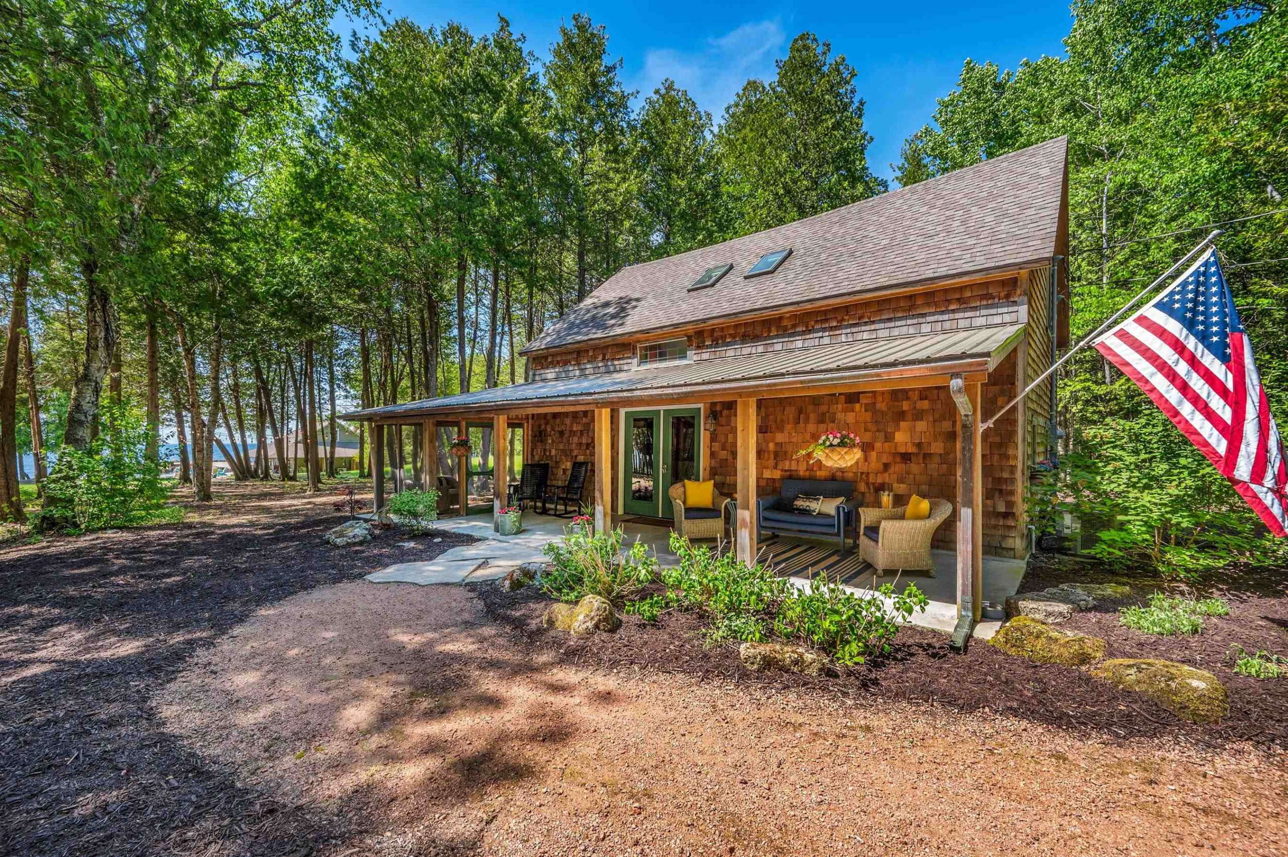 6027 LADY SLIPPER Road property preview photograph