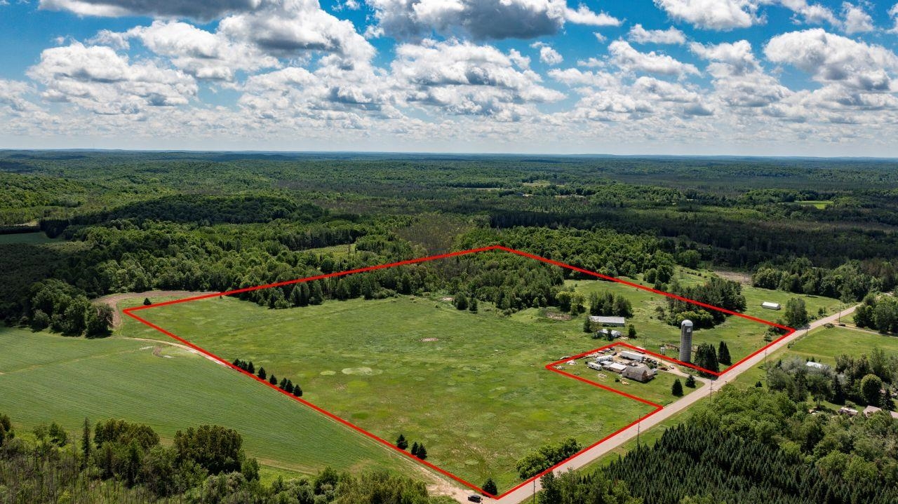 HILLVIEW Road property preview photograph