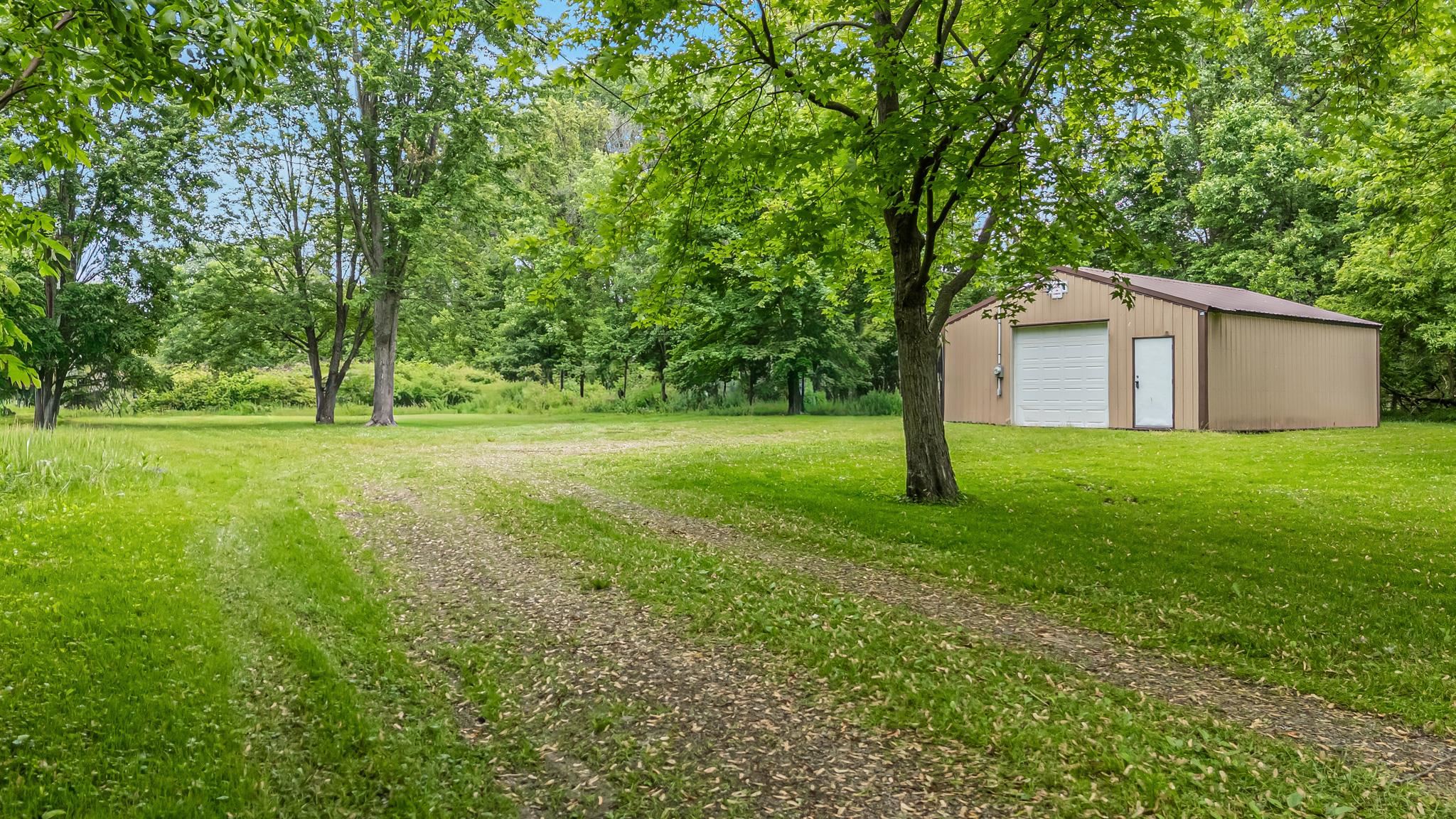 825 WELCOME Road property preview photograph