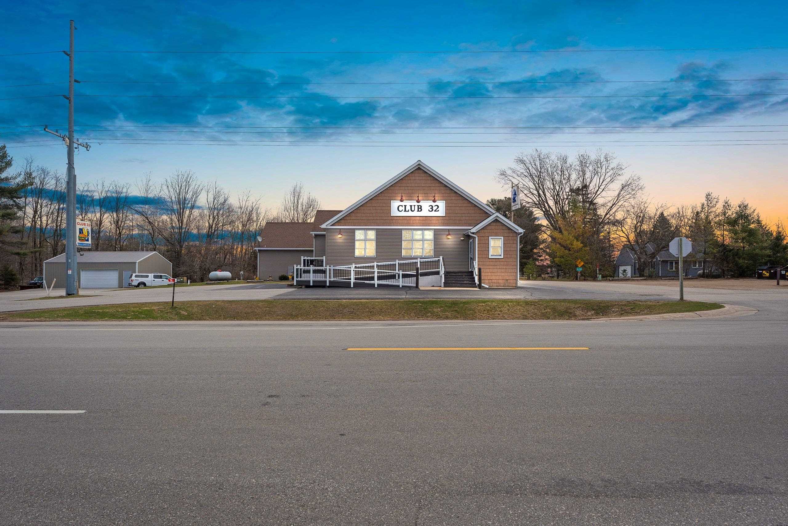 5506 STATE HIGHWAY 32 property preview photograph