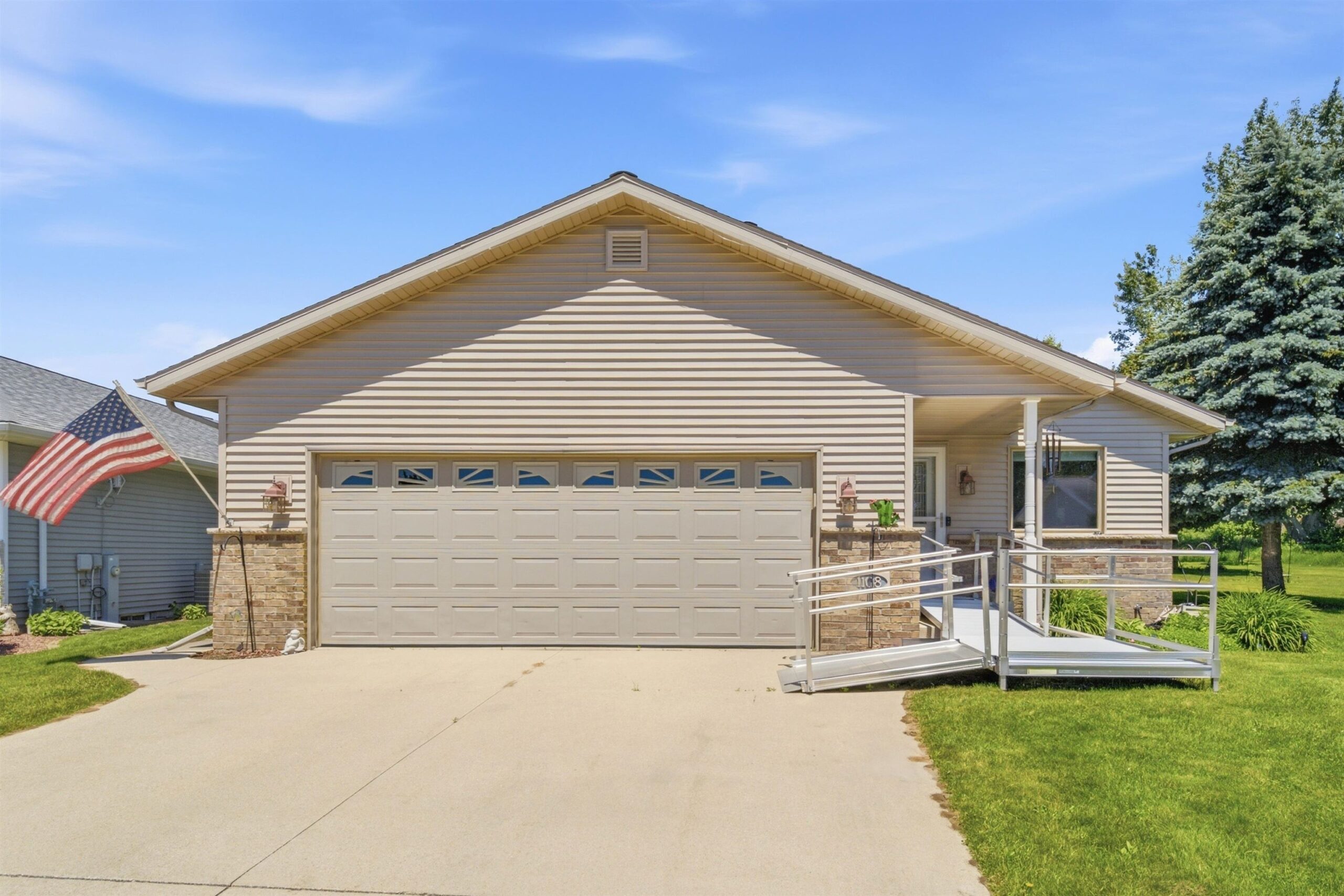 1108 MAHOGANY Court property preview photograph