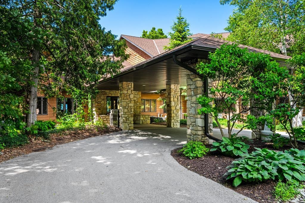 4908 LANDMARK Circle property preview photograph