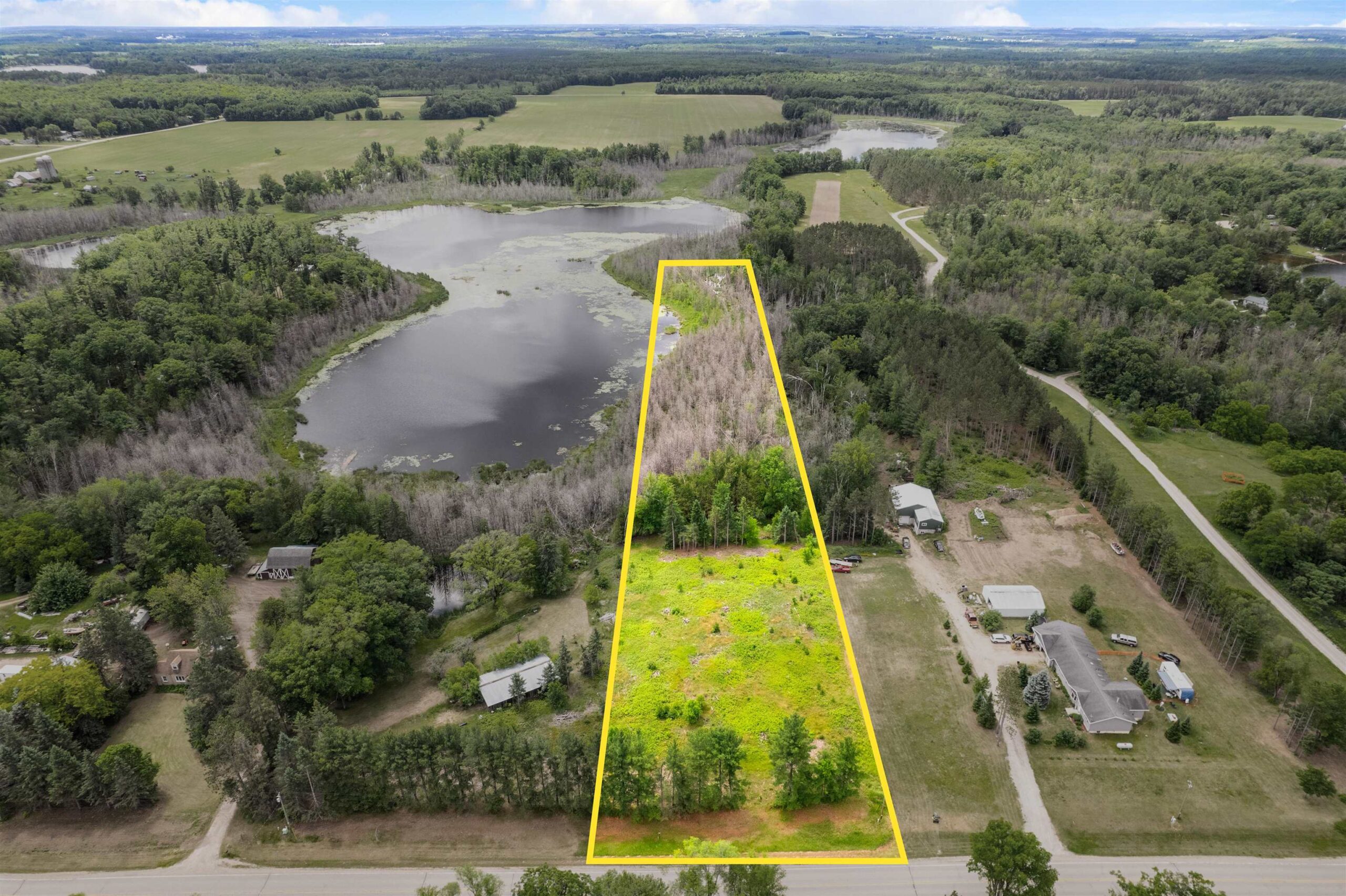 COUNTY Z Road property preview photograph