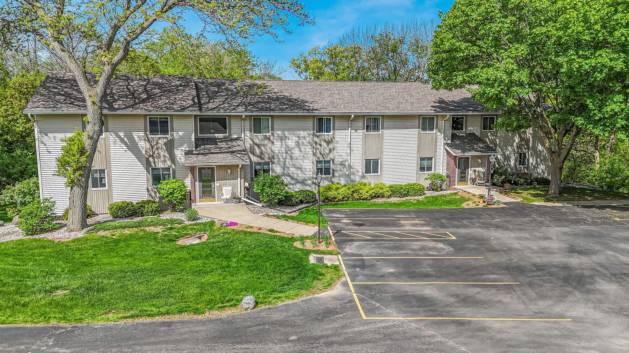 1 ALTENDORF Place property preview photograph