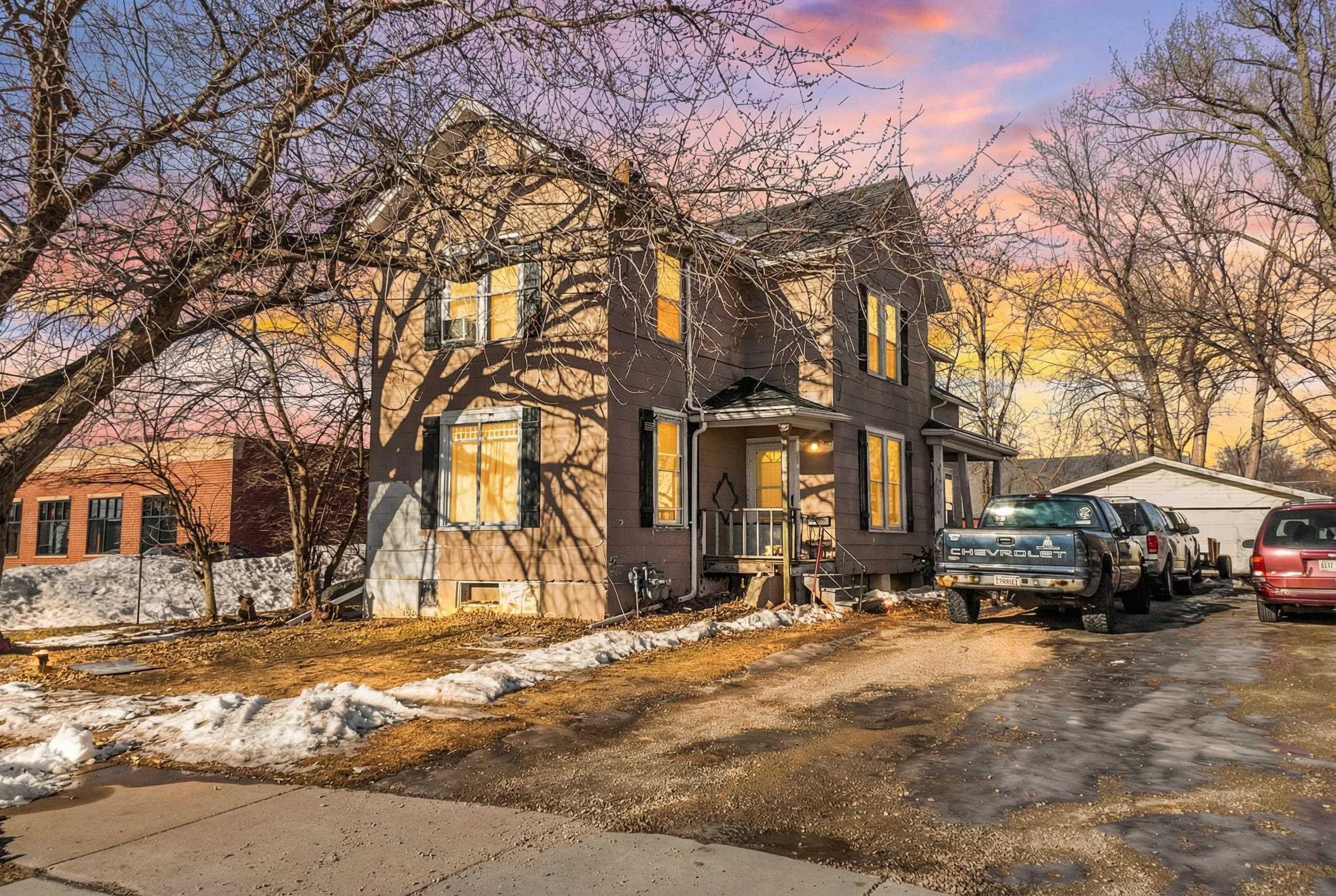 314 VIOLA Avenue property preview photograph