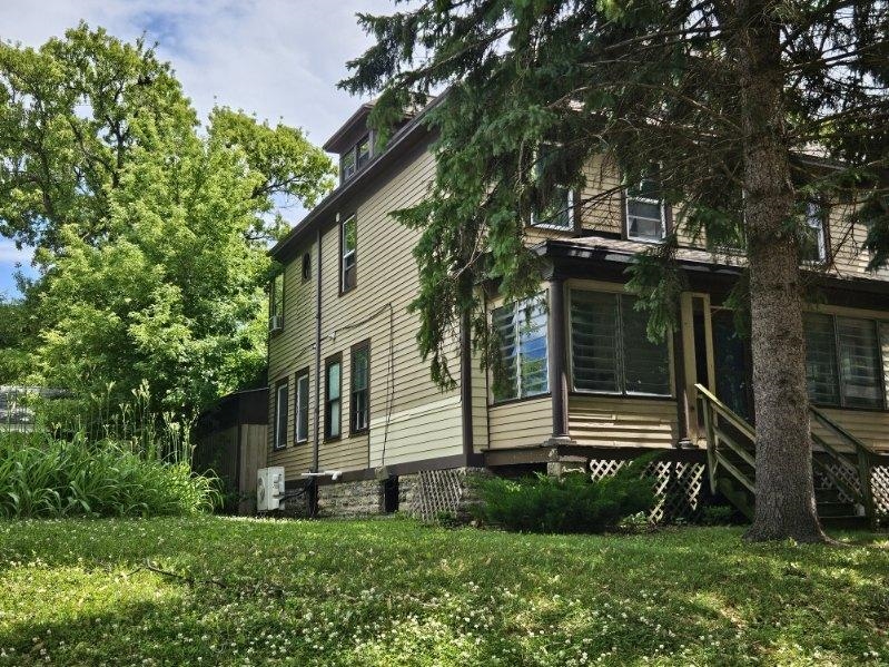 419 S VAN BUREN Street property preview photograph