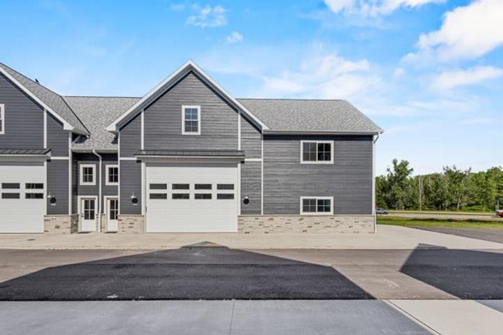 864 S 18TH Avenue property preview photograph