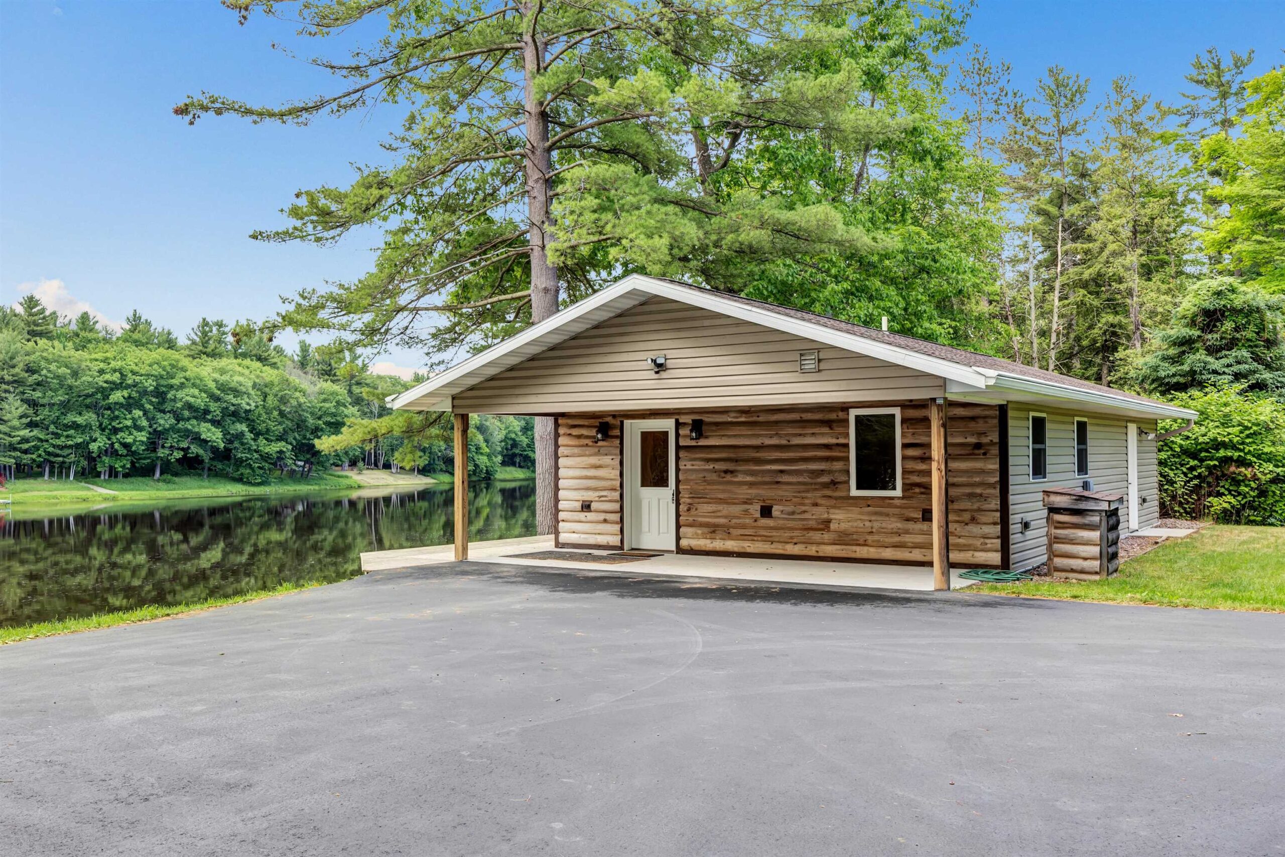 N7242 SHADY LANE Drive property preview photograph