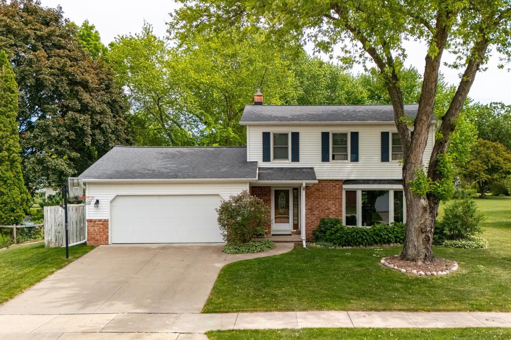 1710 ARLINGTON Drive property preview photograph