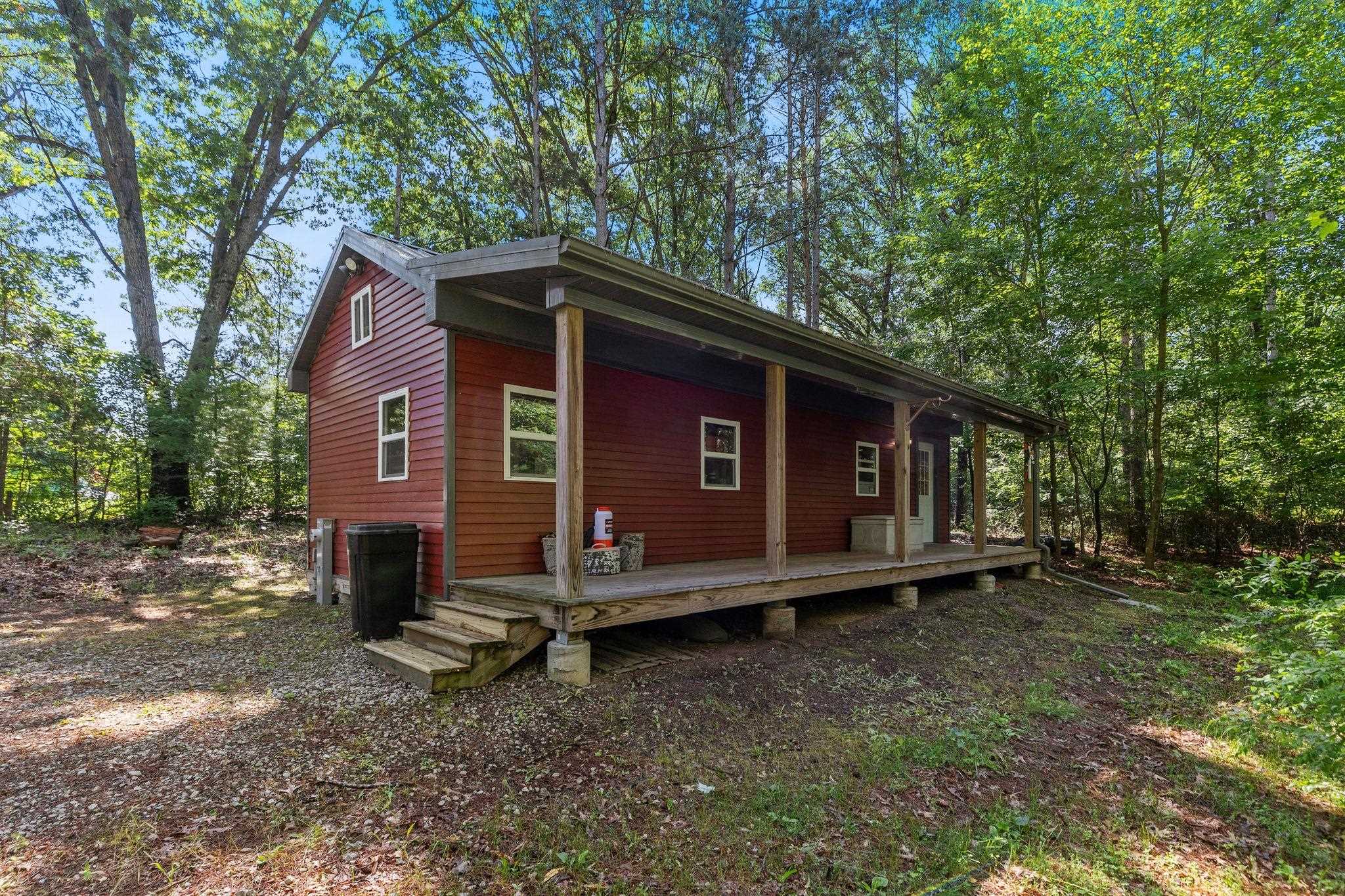 E6889 GUTH Road property preview photograph