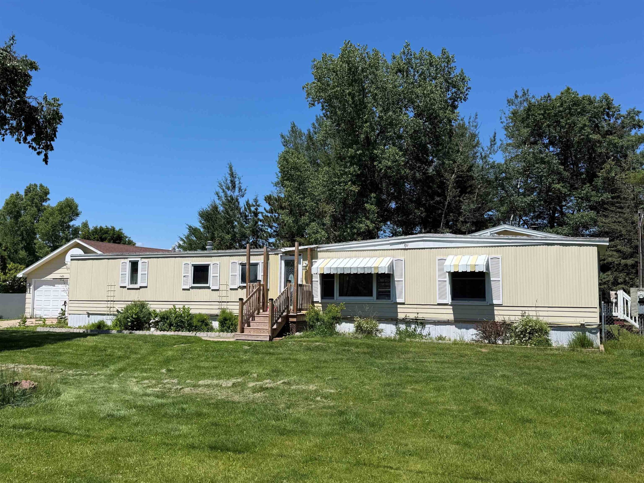 W6648 SUNSET DR .5 Road property preview photograph