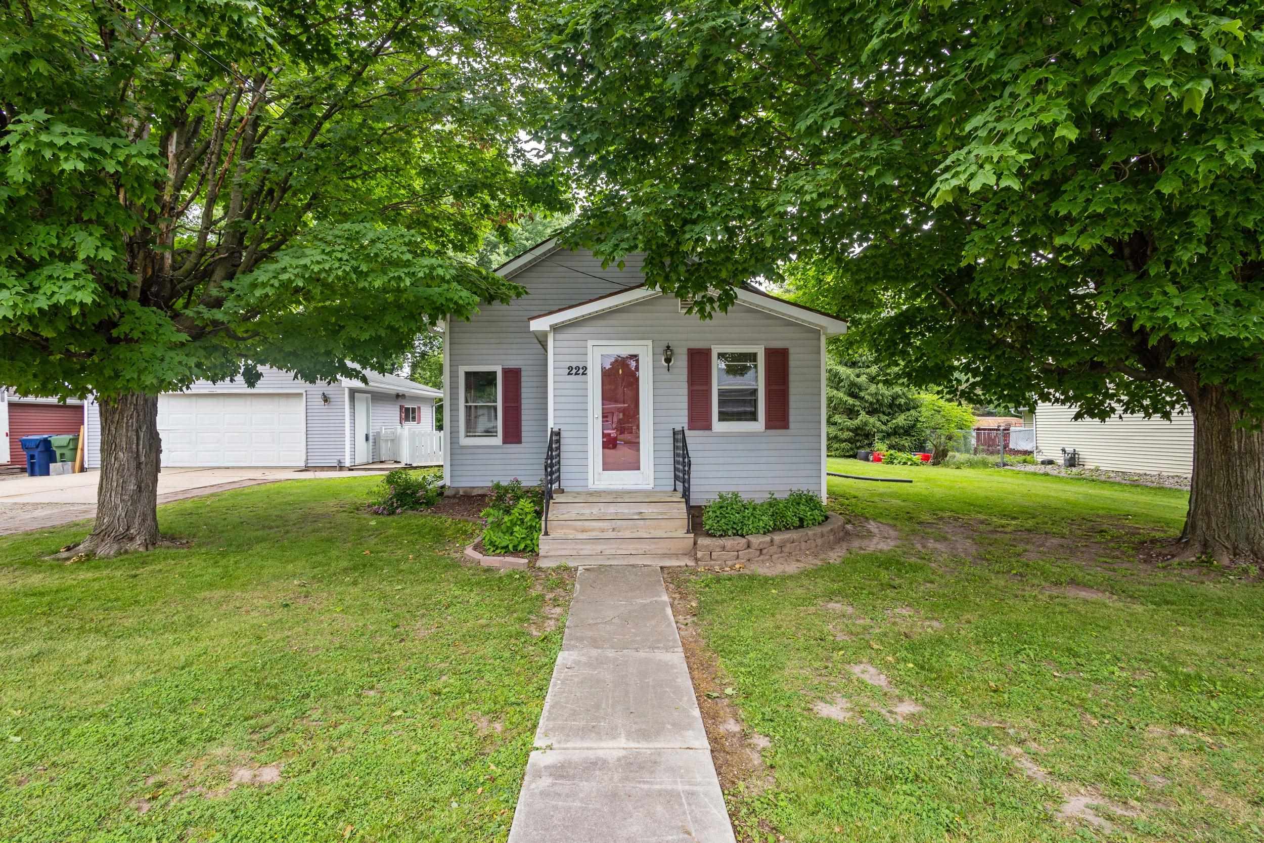 222 PINE Street property preview photograph