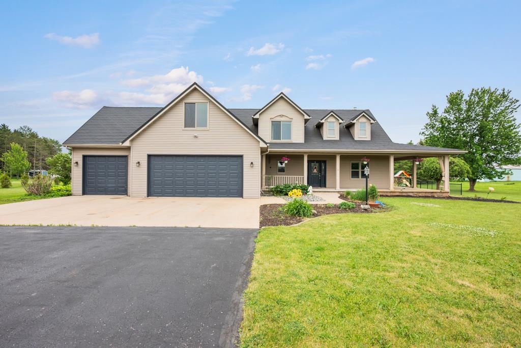 8120 CHALLENGER Drive property preview photograph