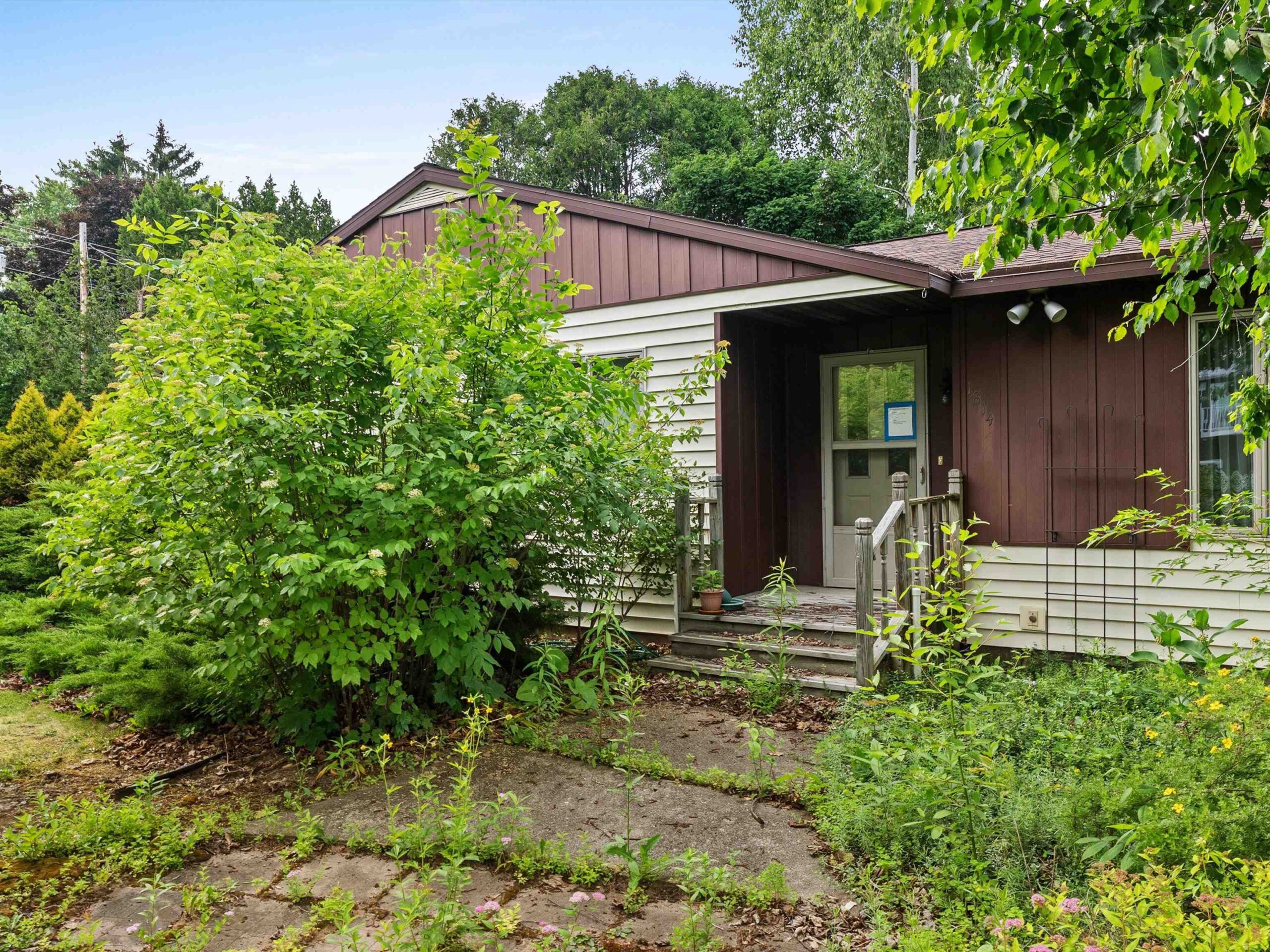1814 UTAH Street property preview photograph