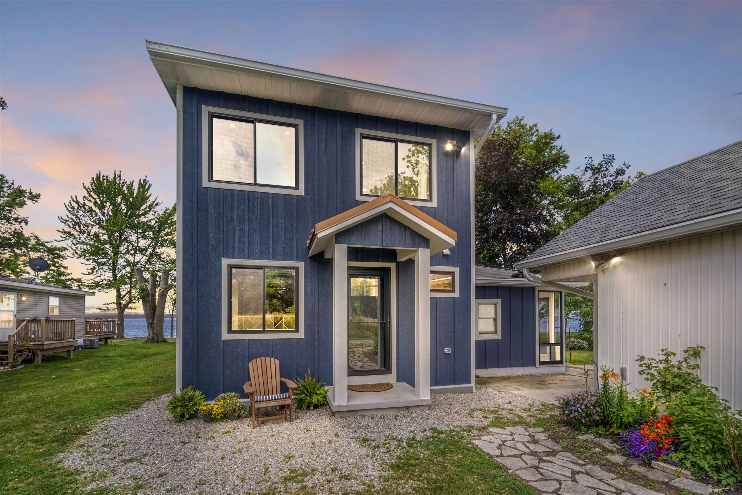N2007 ELMWOOD BEACH Road property preview photograph