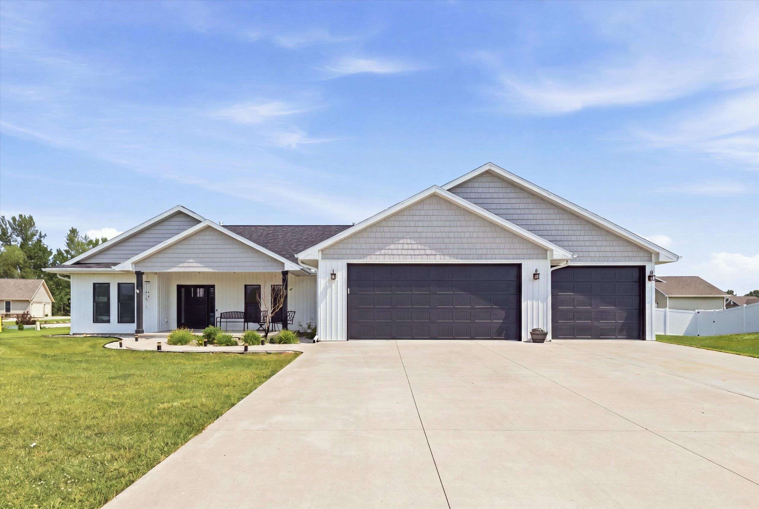 5372 PASTURE Court property preview photograph