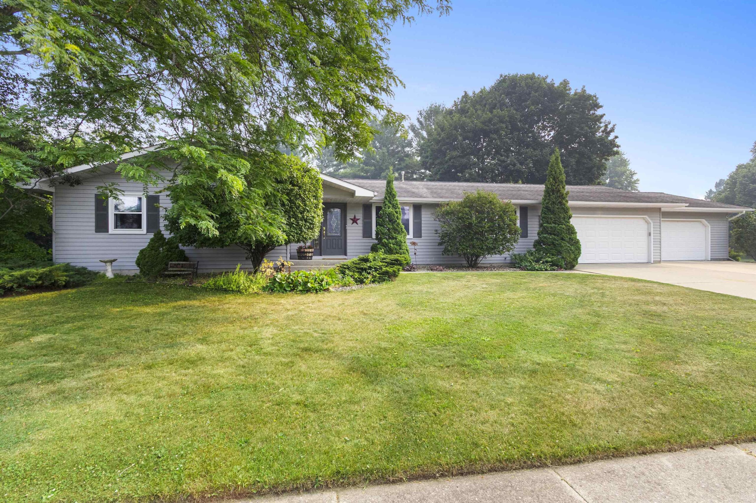 212 MADISON Street property preview photograph