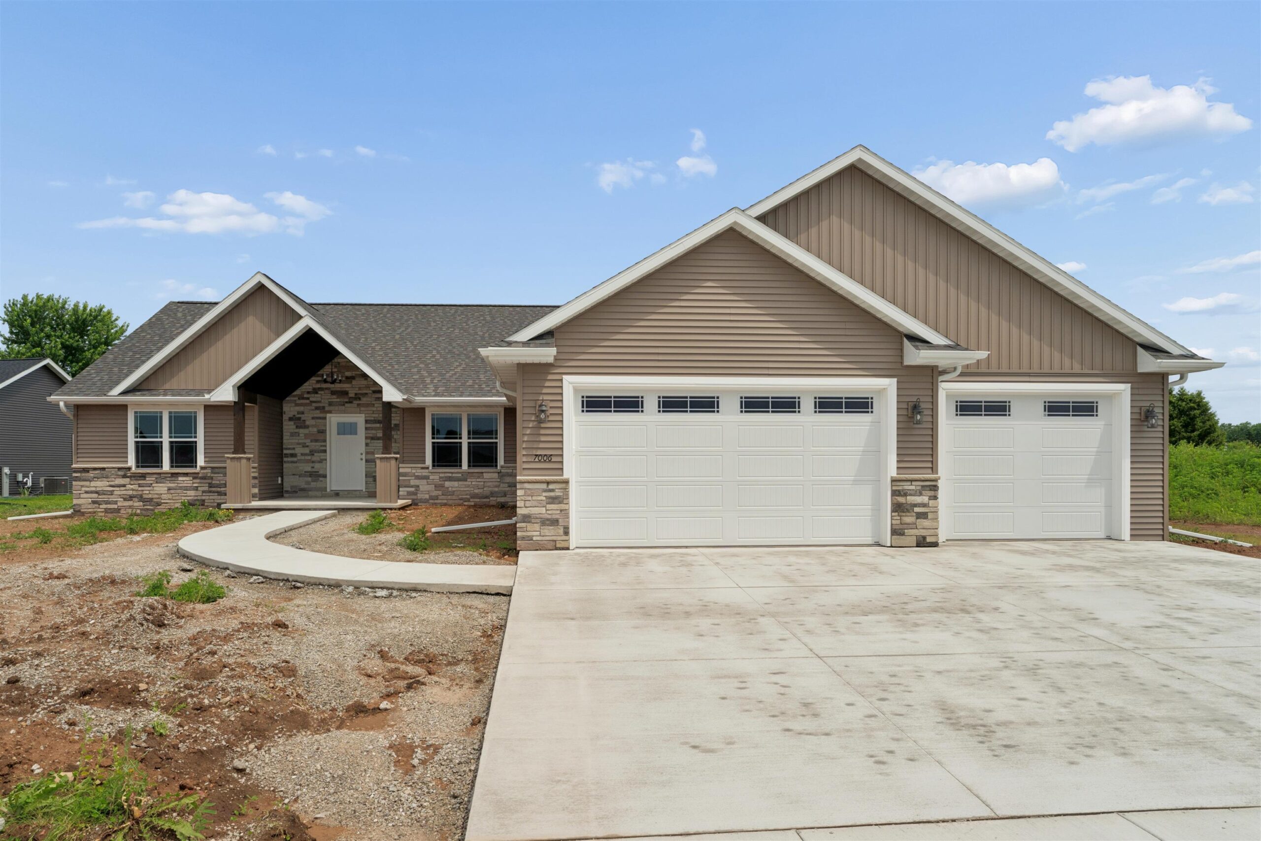 W7006 VANESSA Lane property preview photograph