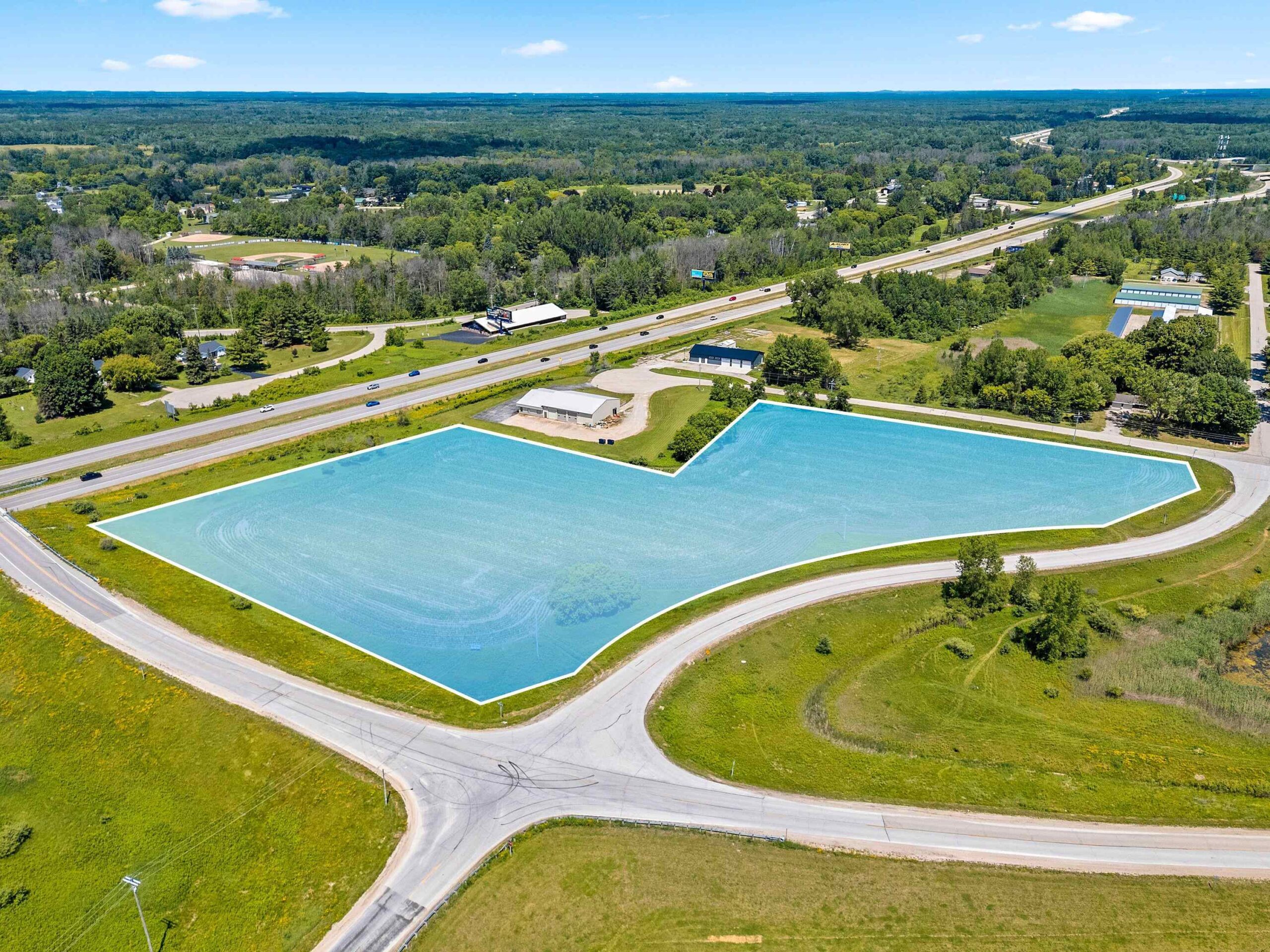 E FRONTAGE Road property preview photograph