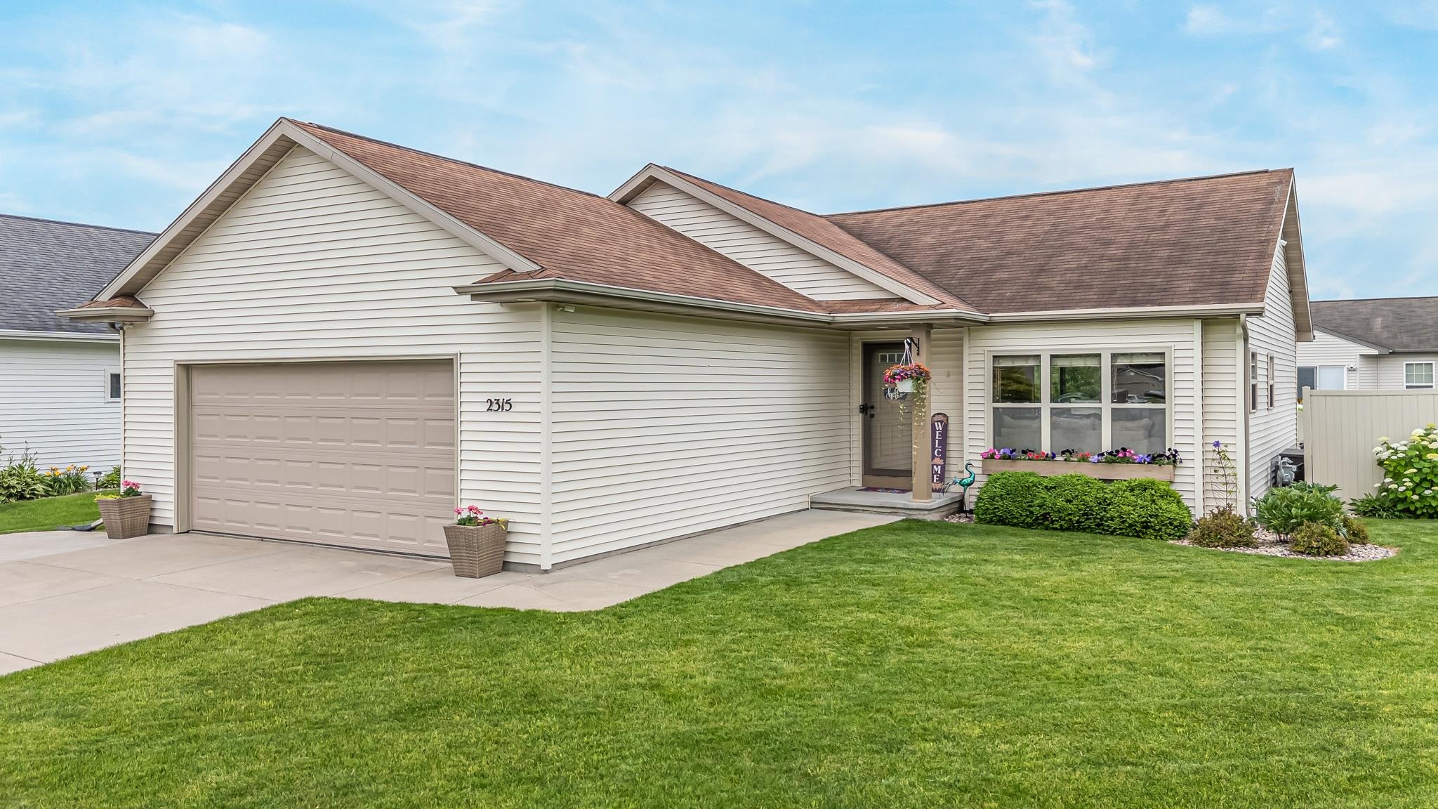 2315 MEADOW FLOWER Court property preview photograph