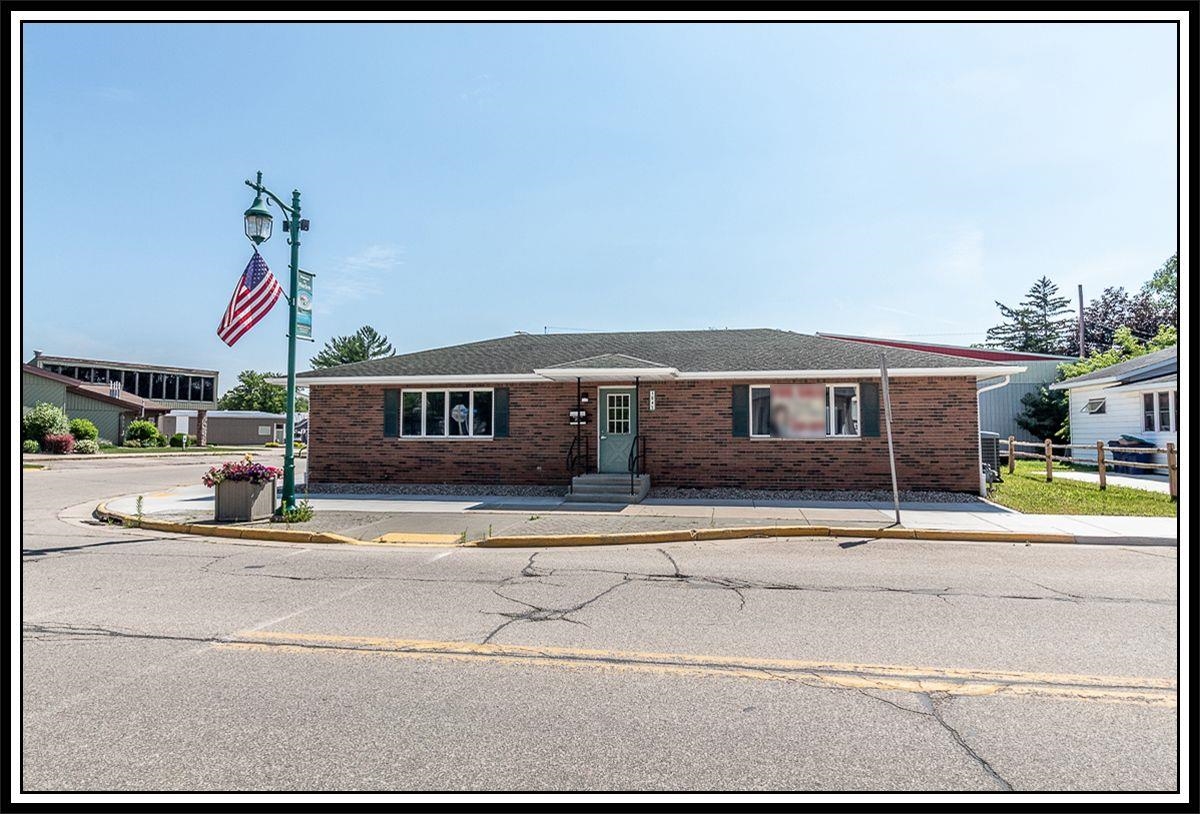 104 S MAIN Street property preview photograph