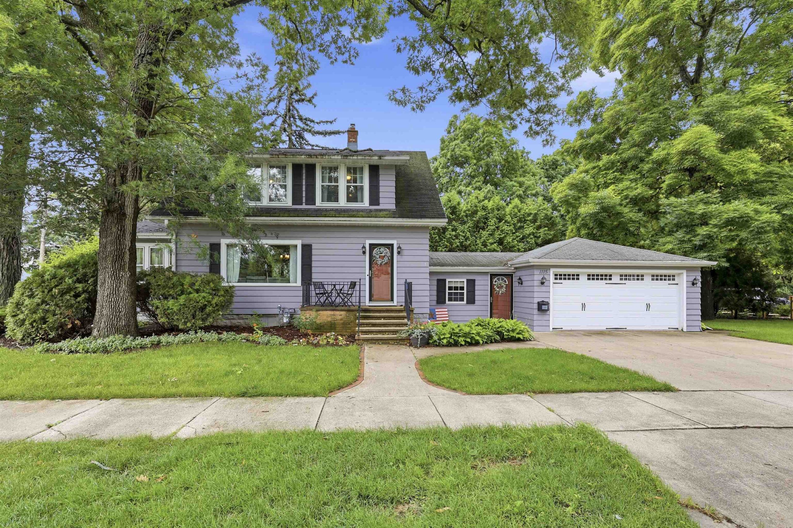 1115 HEWITT Street property preview photograph