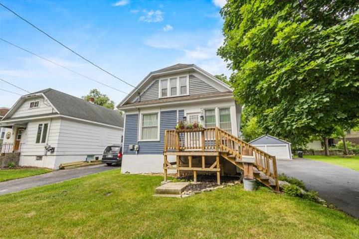 17 S GENEVA Avenue property preview photograph