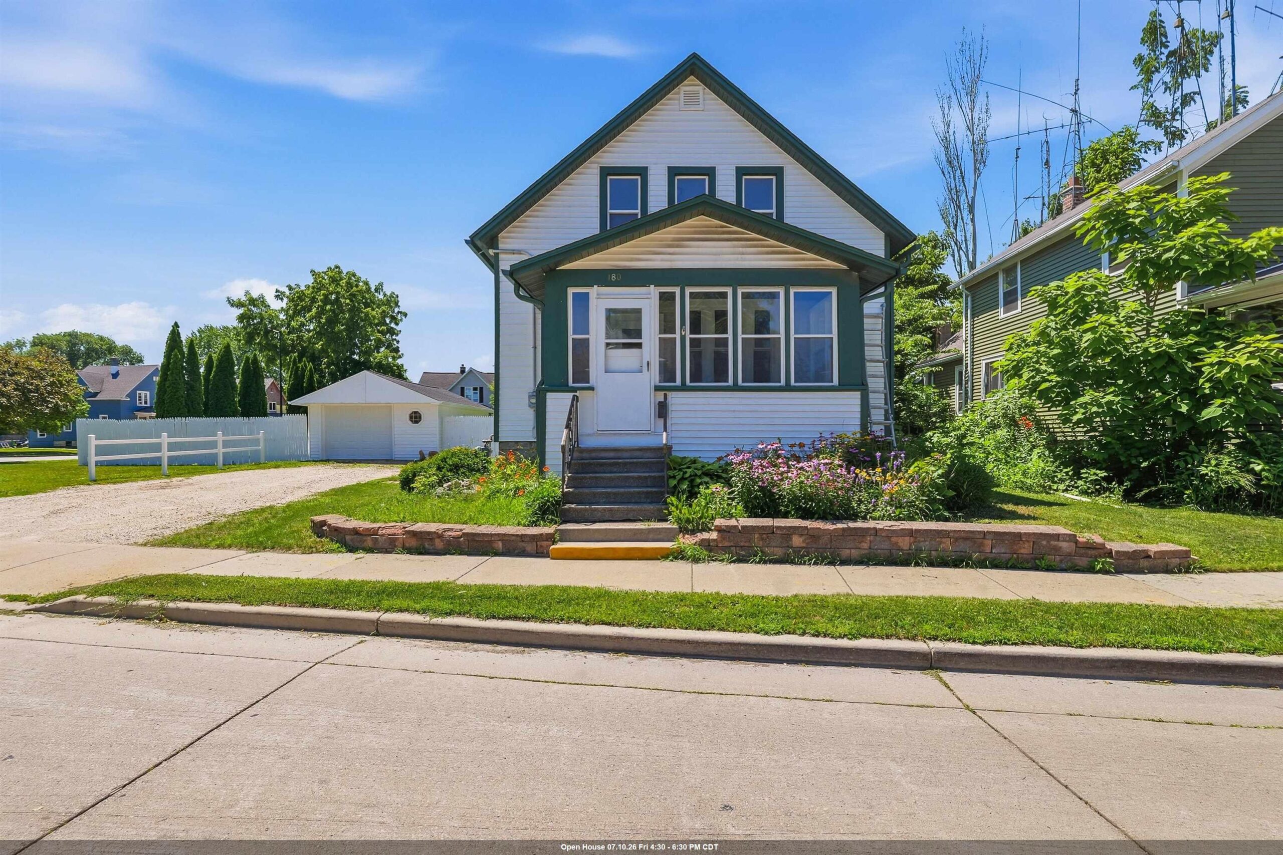 180 N PARK Avenue property preview photograph