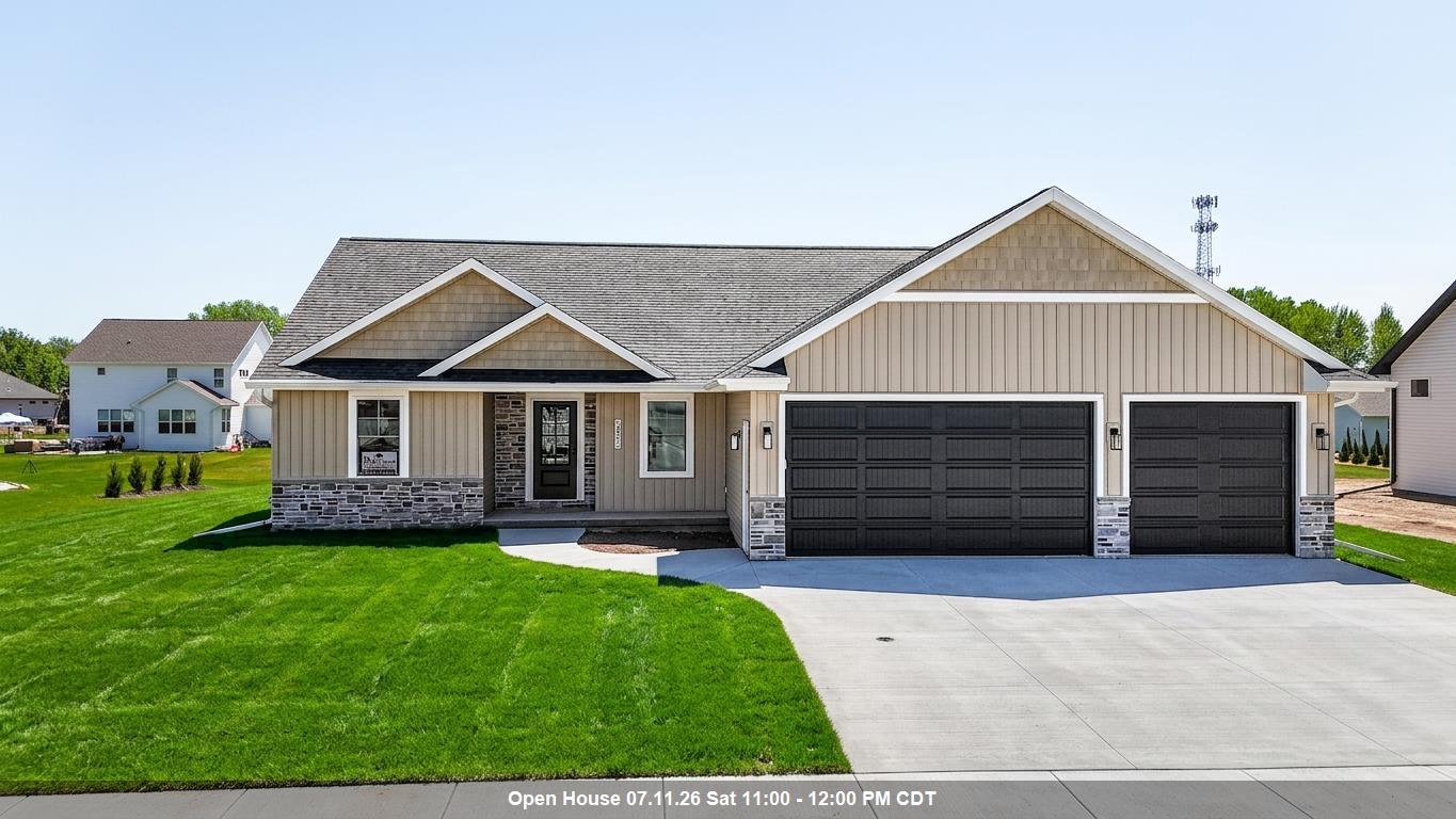W5845 ROUNDSTONE Place property preview photograph