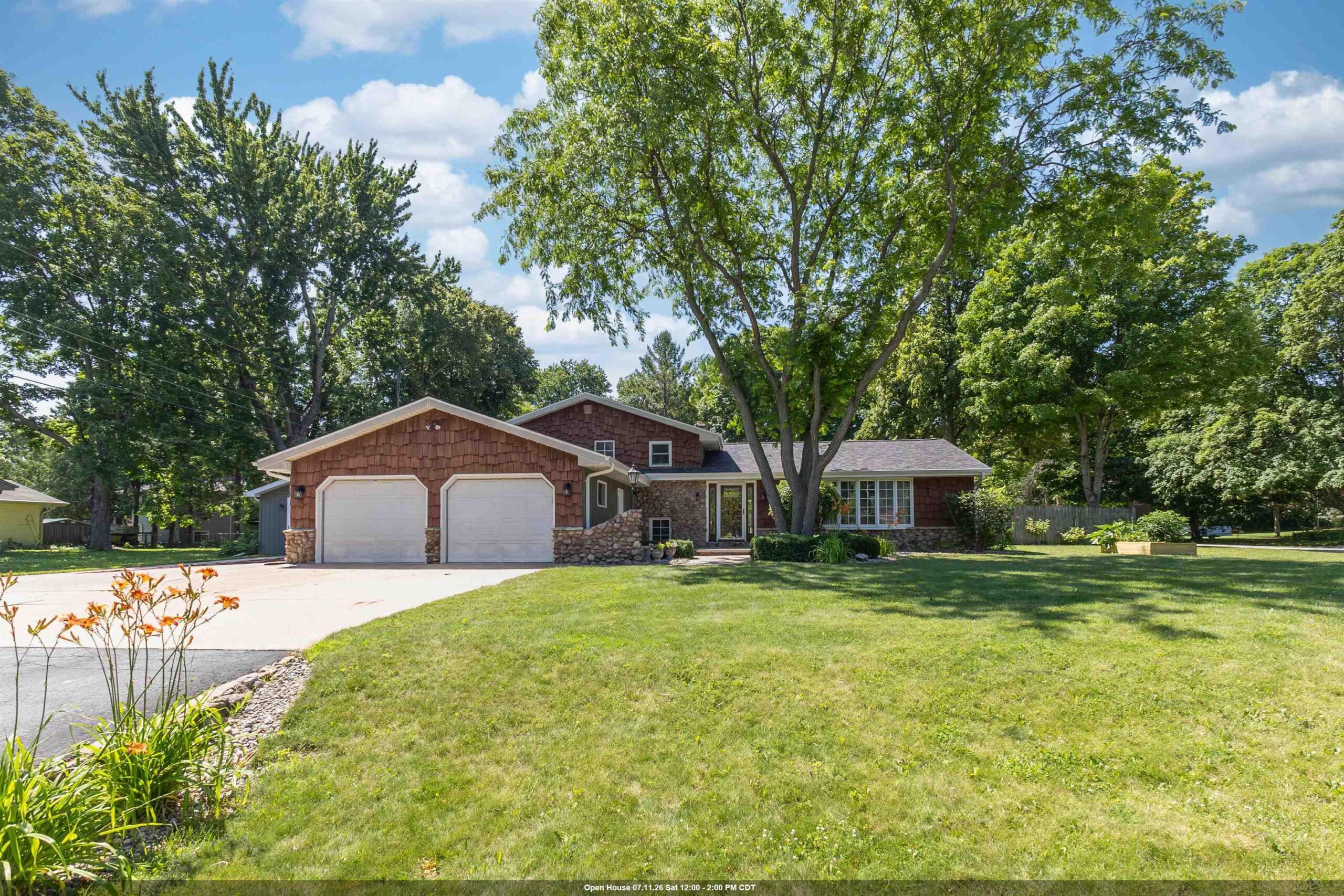 1919 BROOKFIELD Drive property preview photograph
