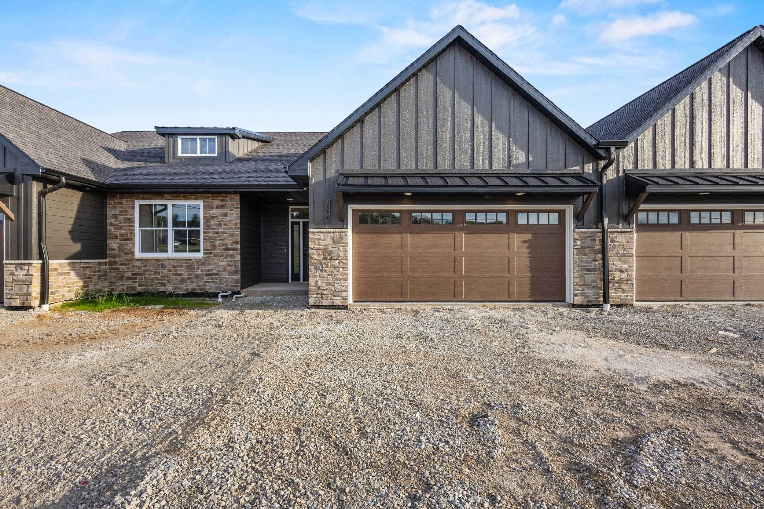 3375 SHAWANO Avenue property preview photograph