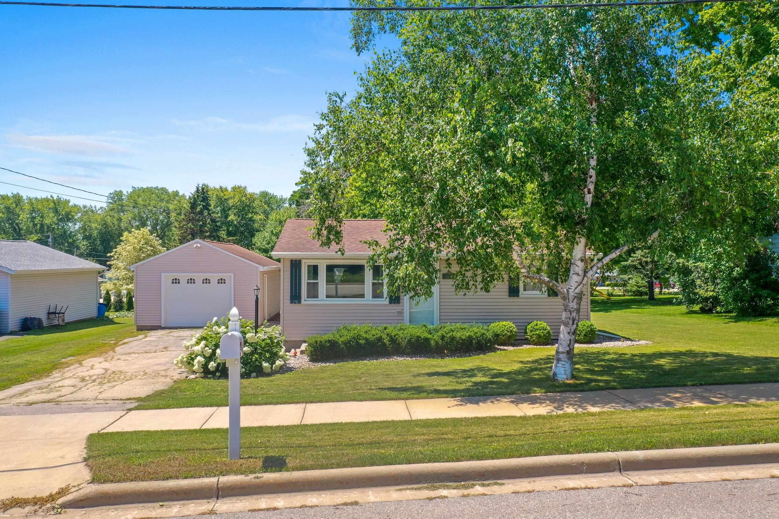 535 N WEBSTER Avenue property preview photograph