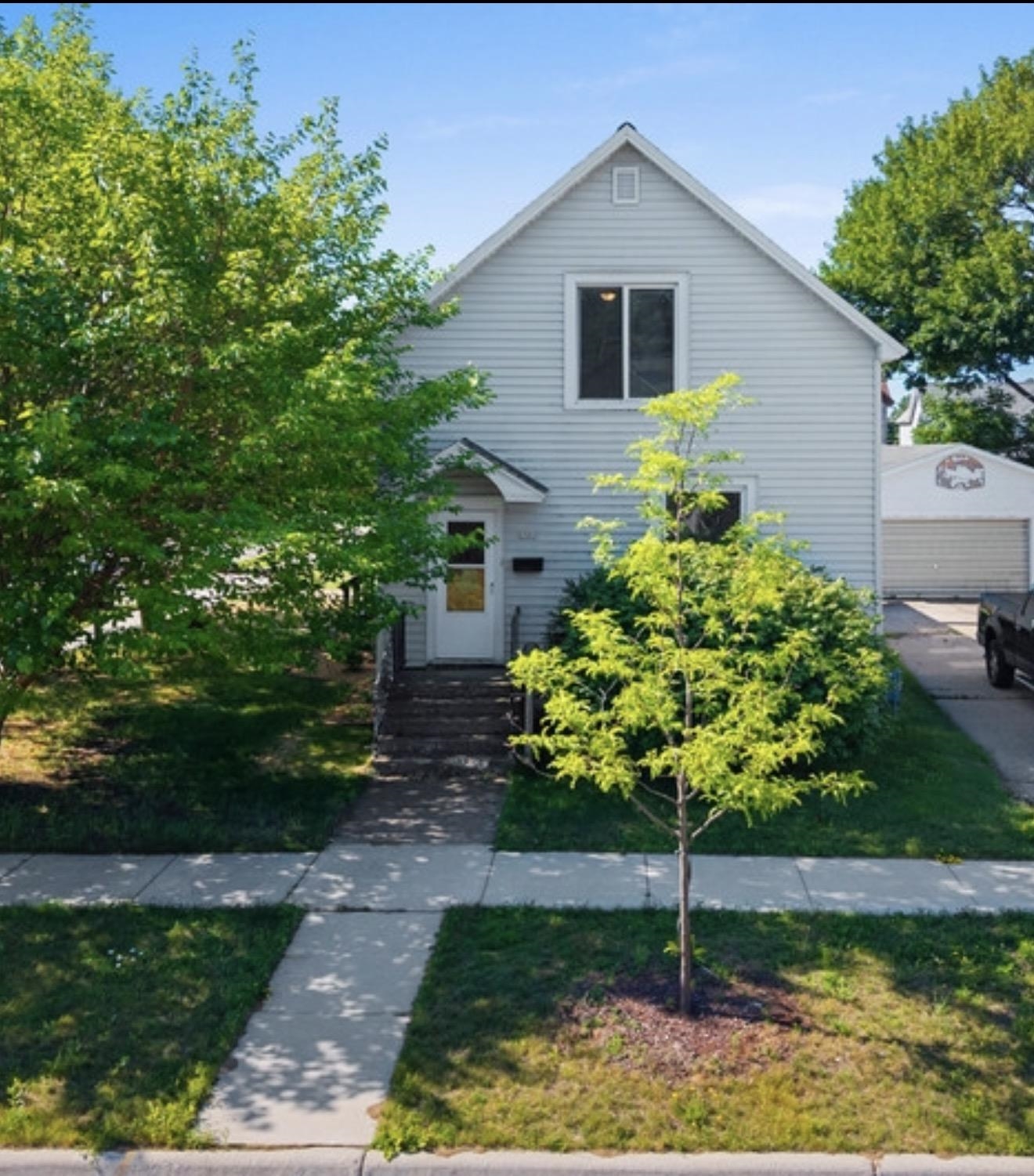 1501 15TH Avenue property preview photograph