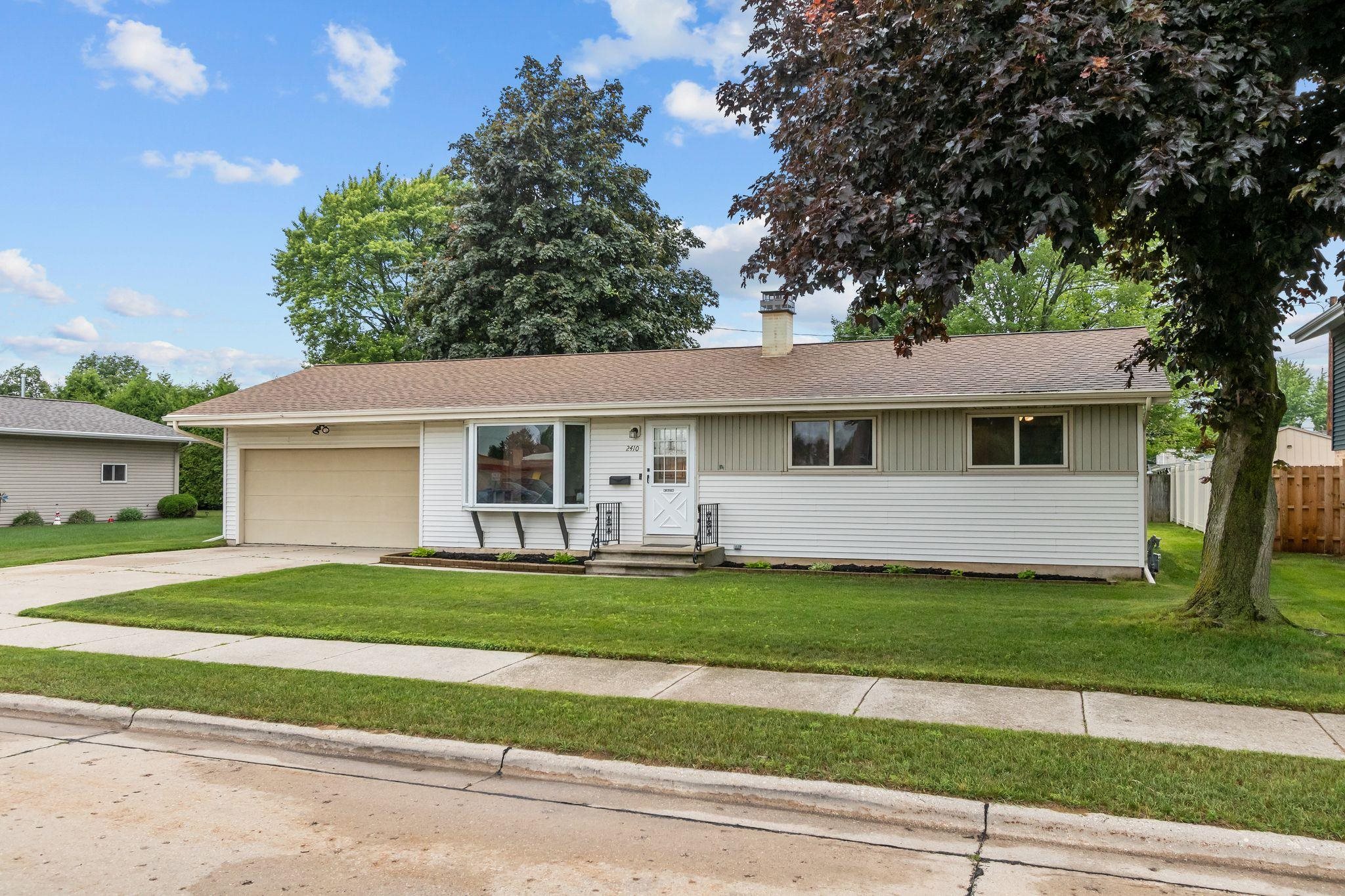 2410 36TH Street property preview photograph