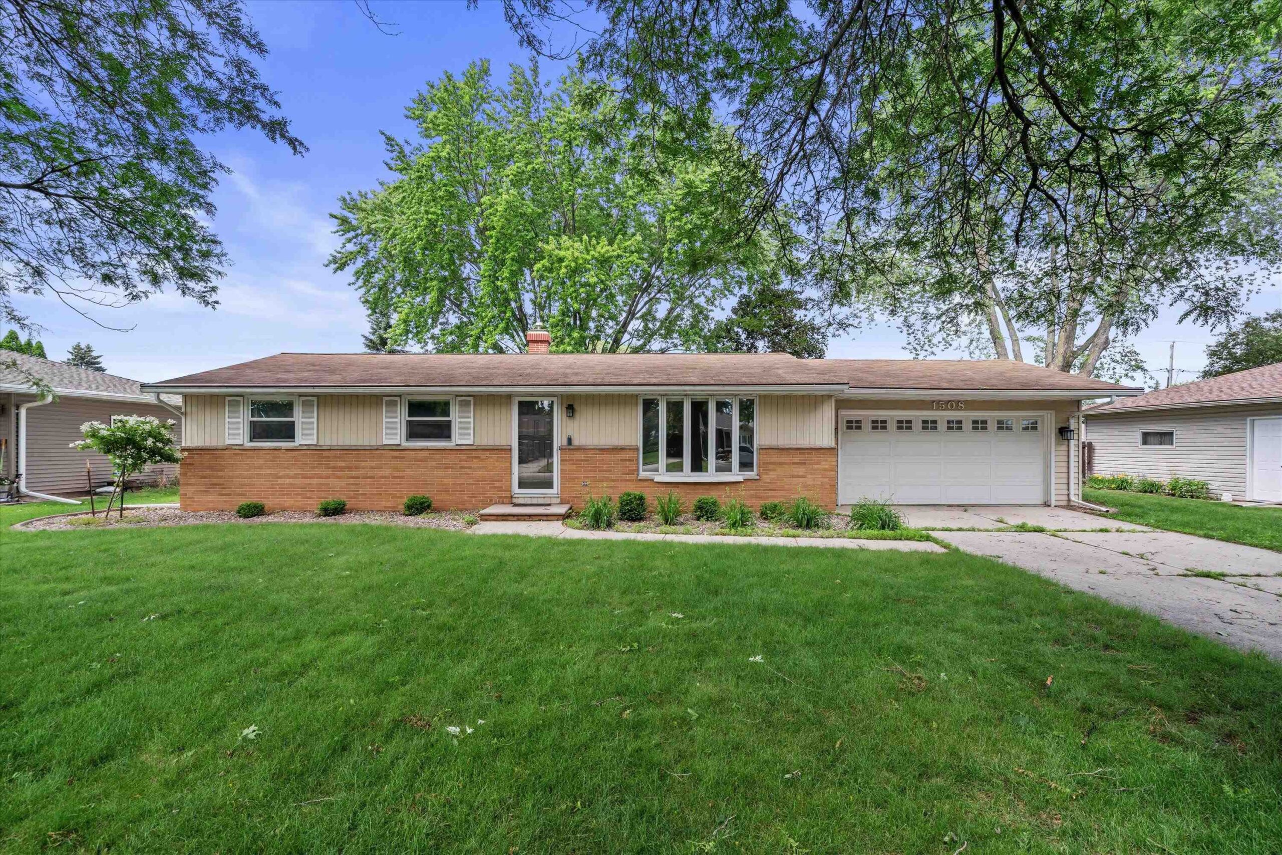 1508 APACHE Avenue property preview photograph