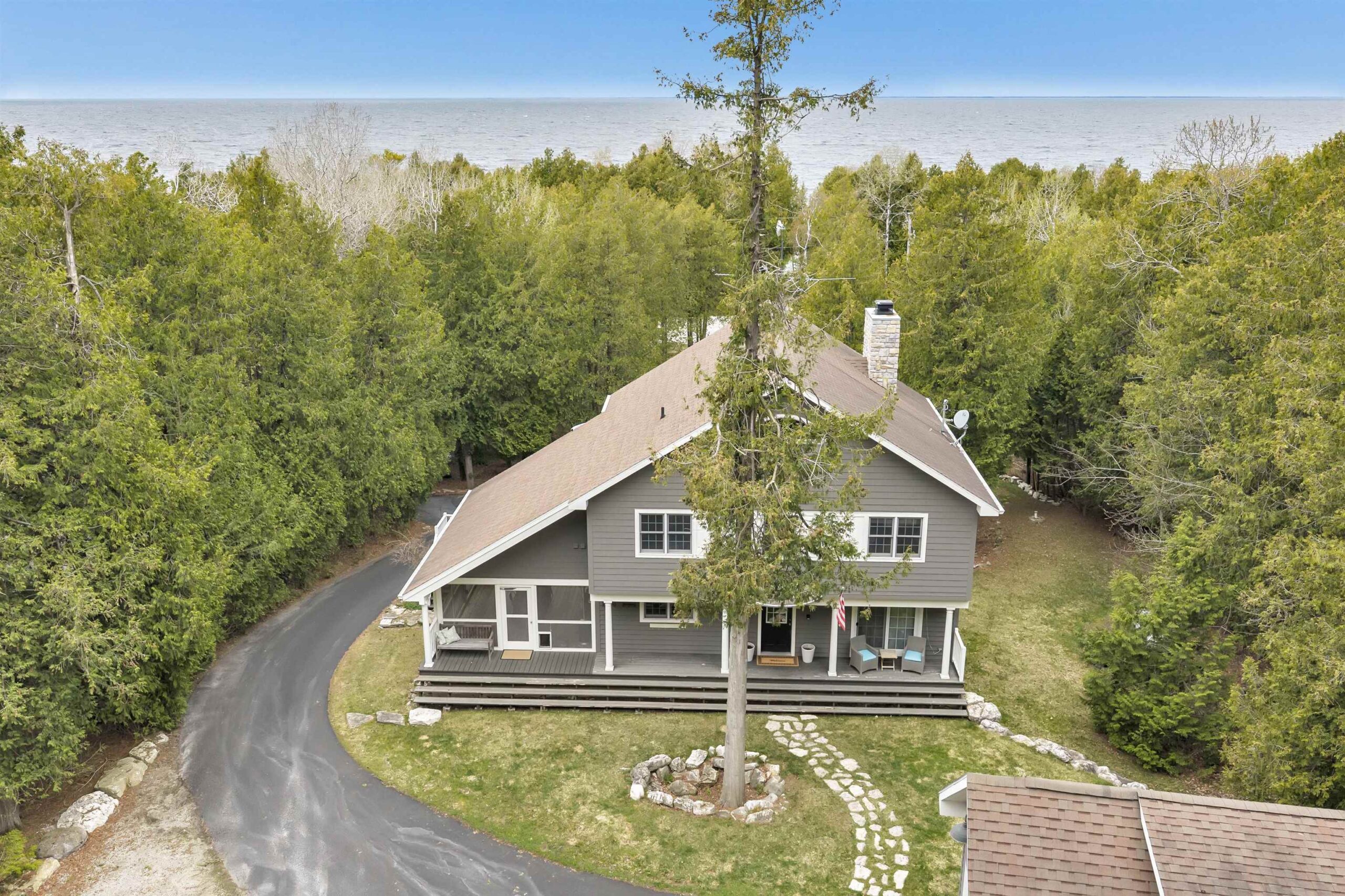5012 BAY SHORE Drive property preview photograph