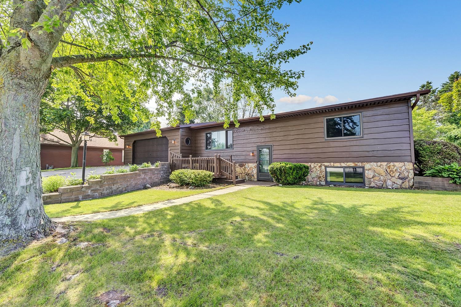 1315 SUNRISE Court property preview photograph