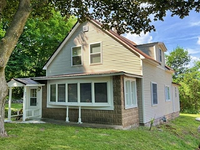 973 FOREST Street property preview photograph