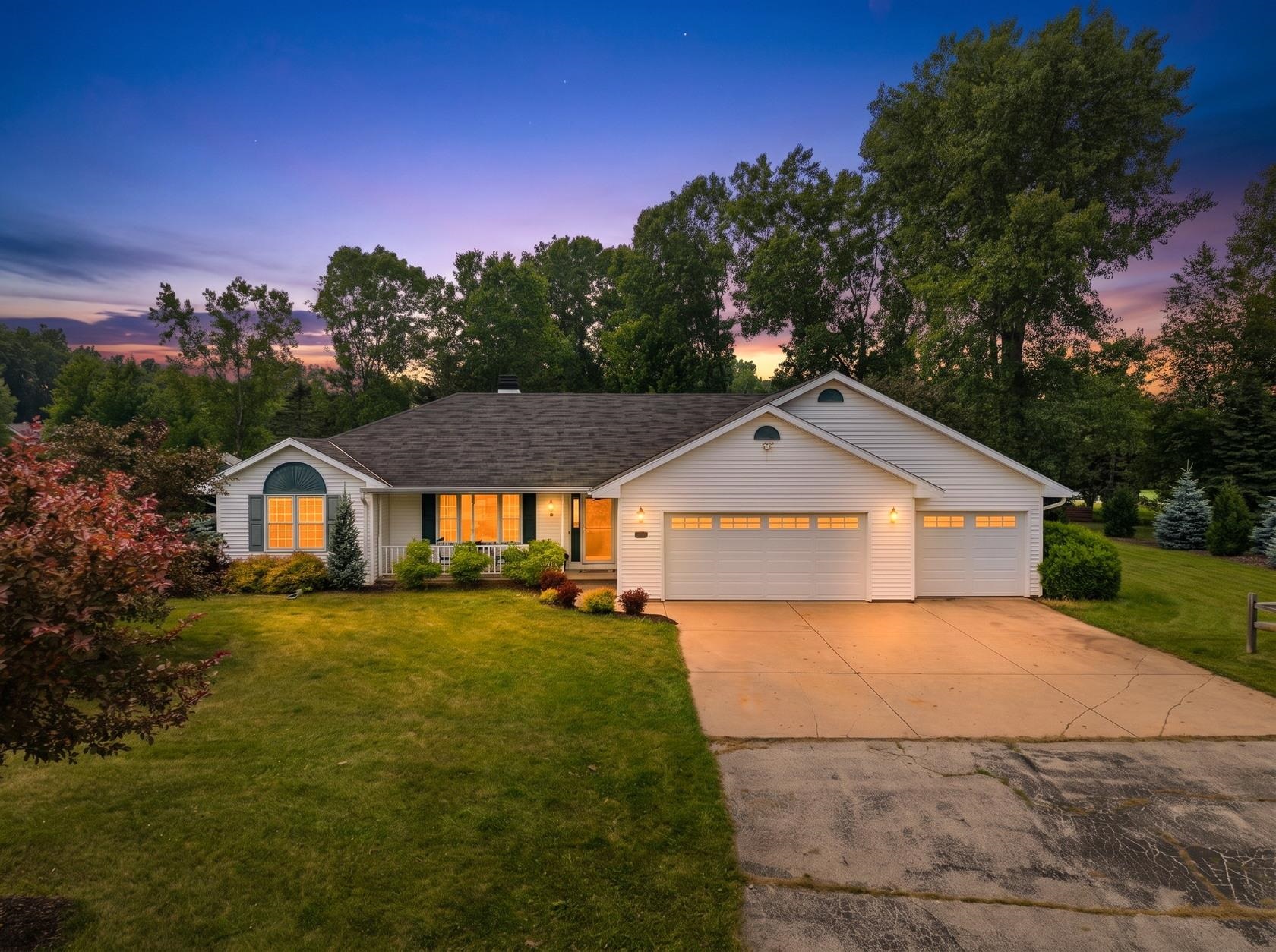 3137 HARTFORD Court property preview photograph