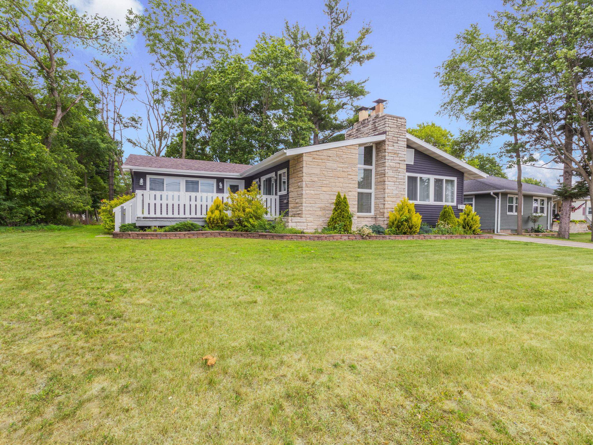 2108 18TH Street property preview photograph